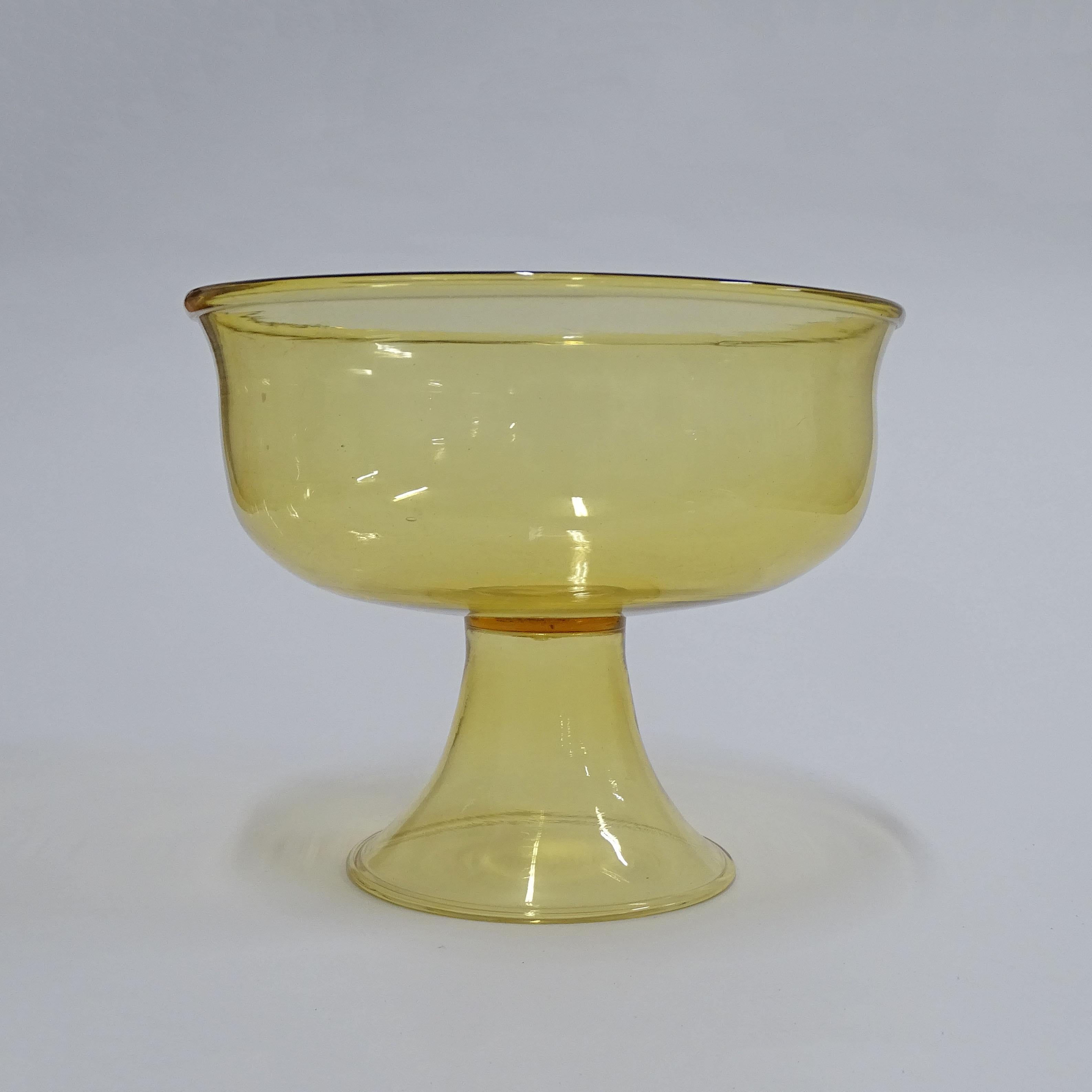 Pair of Yellow Murano Glass Coppe, Italy 1930s For Sale 4