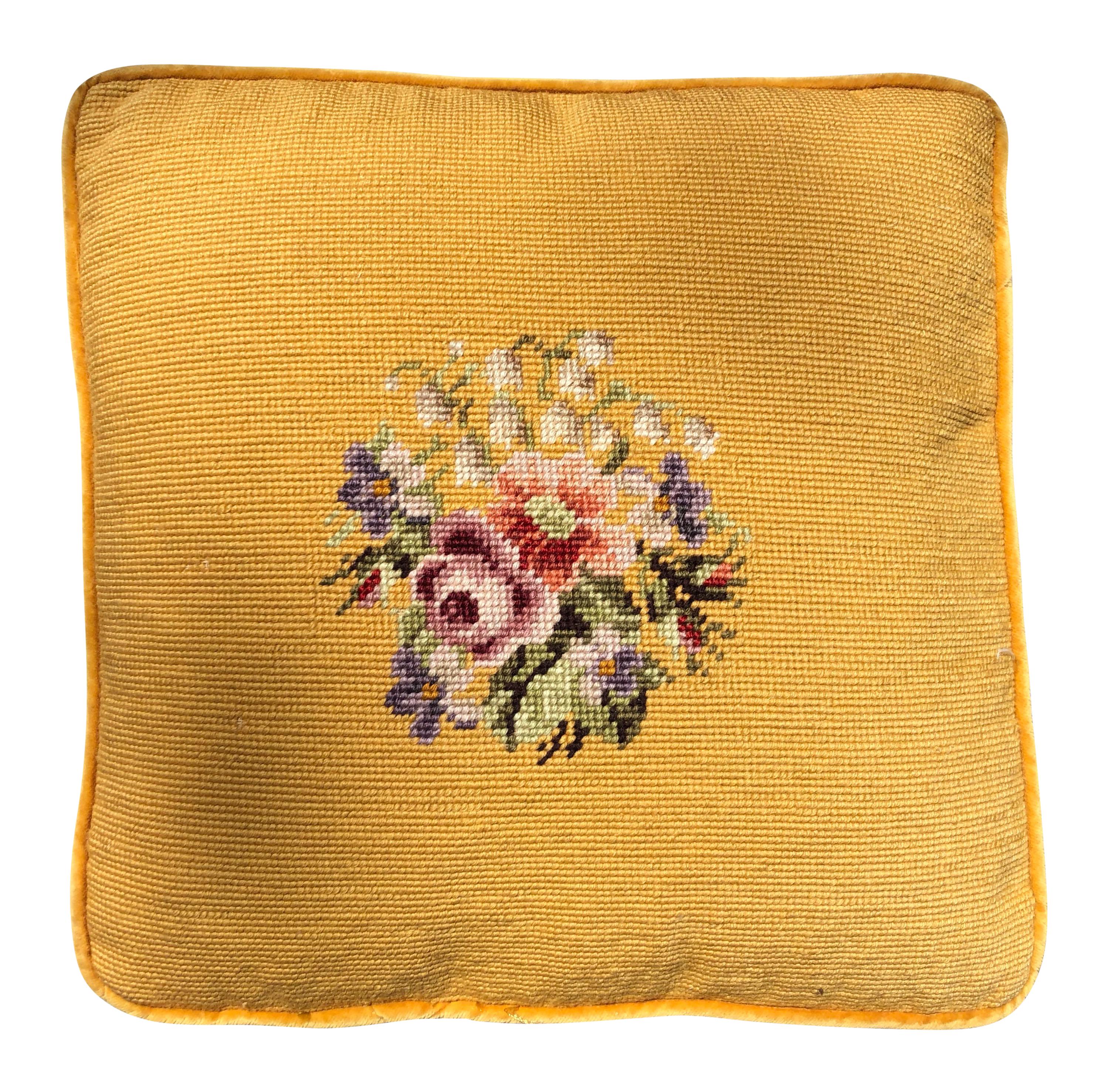 Pair of Yellow Needlepoint Embroidered Throw Pillows with Floral Motif In Good Condition For Sale In Petaluma, CA