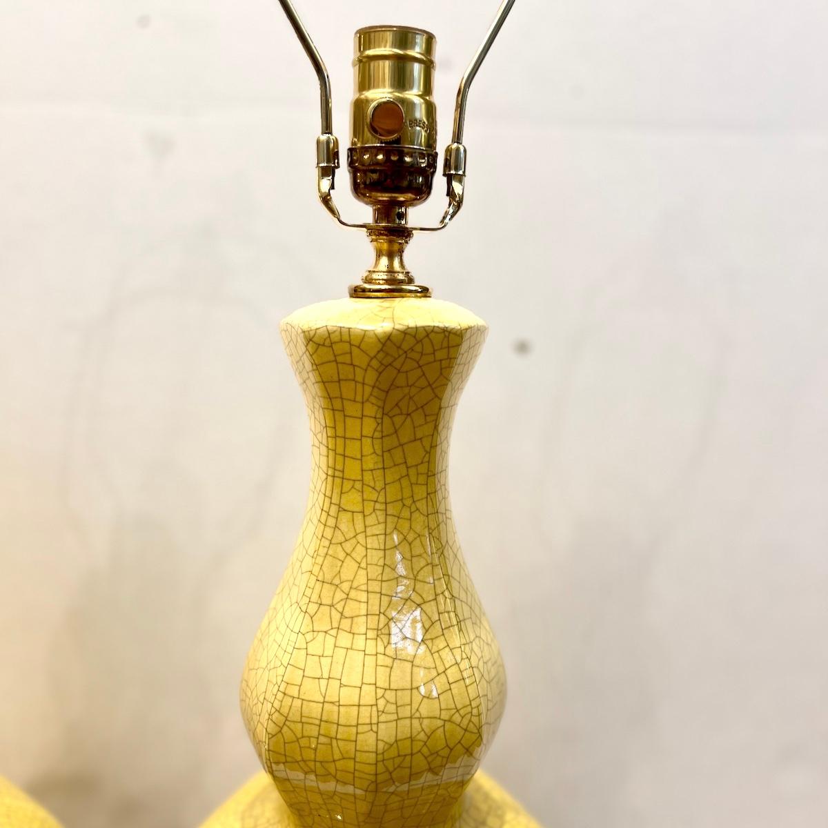 Italian Pair of Yellow Porcelain Lamps For Sale