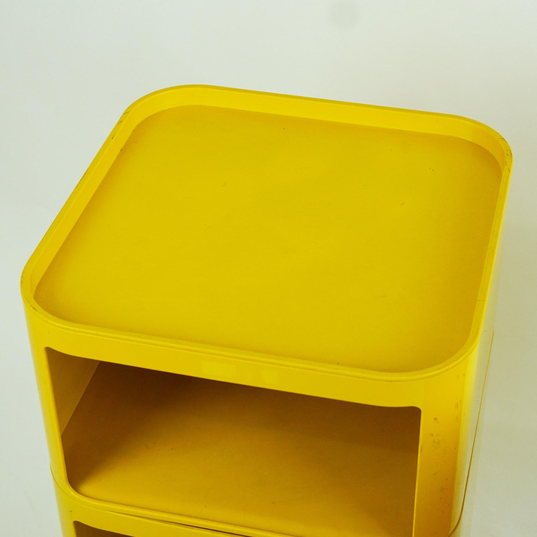 Late 20th Century Pair of Yellow Space Age Plastic Bar Trolleys by Anna Castelli for Kartell Italy