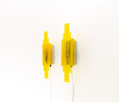 Paire de lampes murales jaunes par Claus Bolby pour Cebo Industri, années 1960