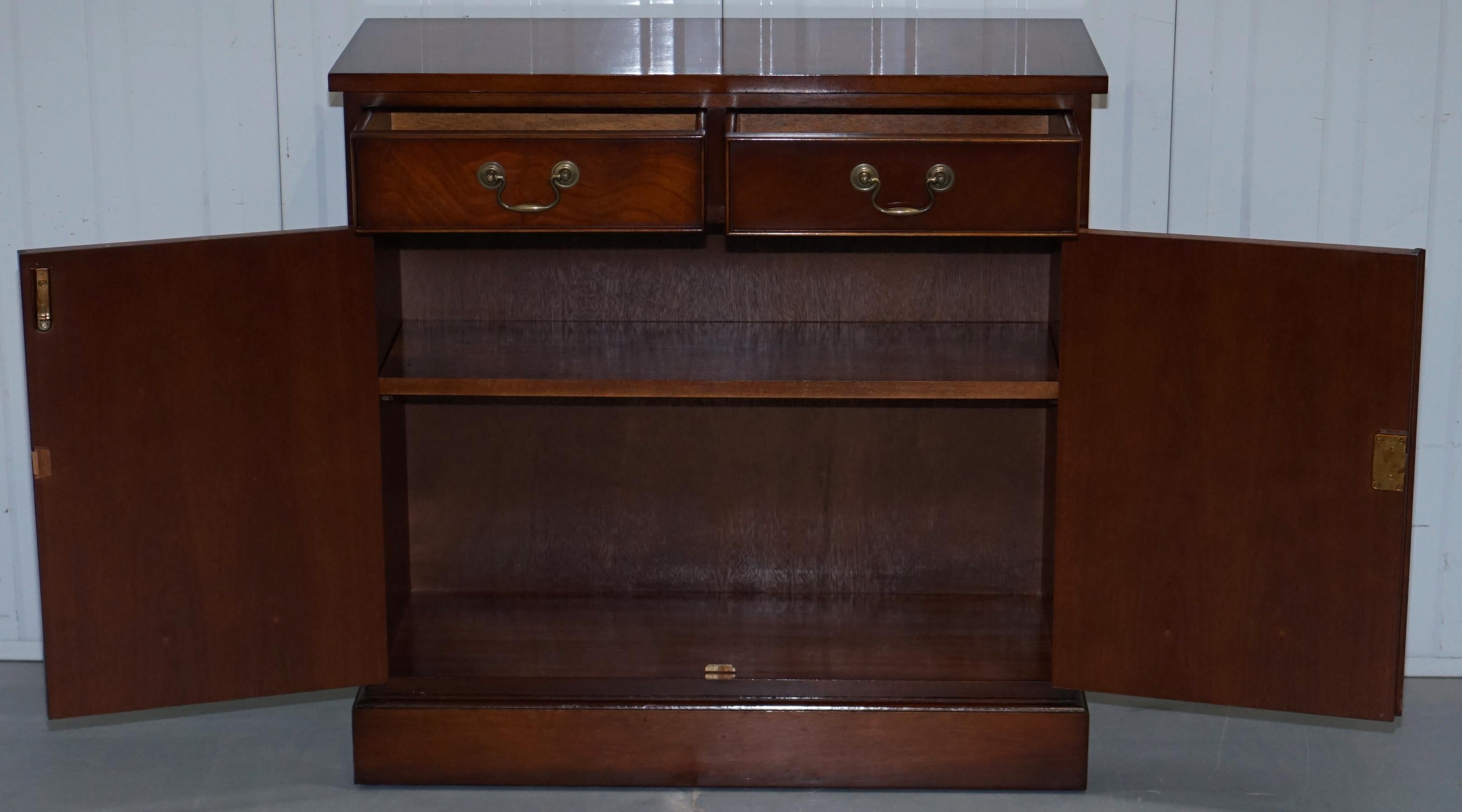 20th Century Pair of Yew Wood Bradley Furniture England Bookcases Cabinet Drawers