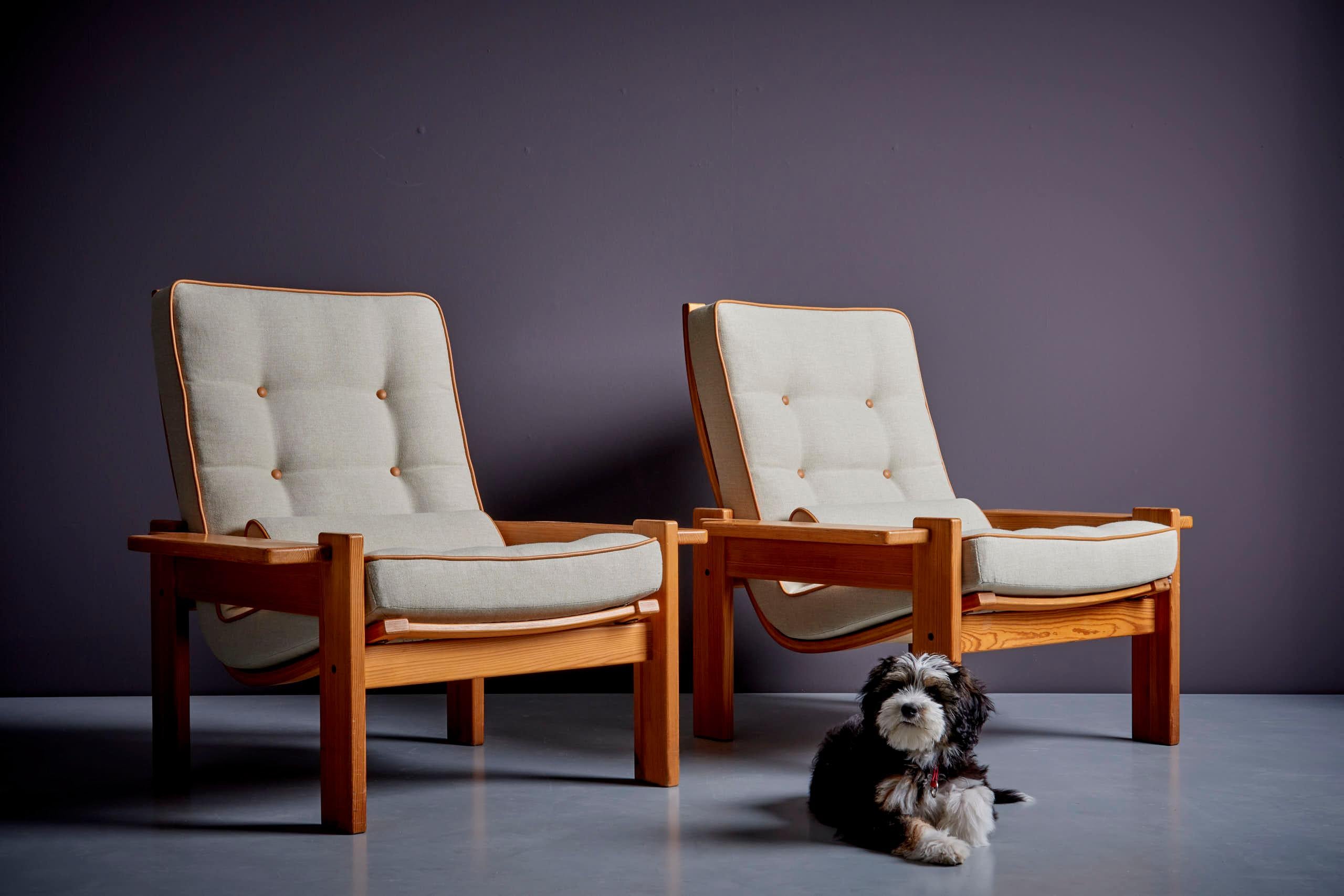 Pair of Yngve Ekström Lounge Chairs for Swedese, 1960s 3
