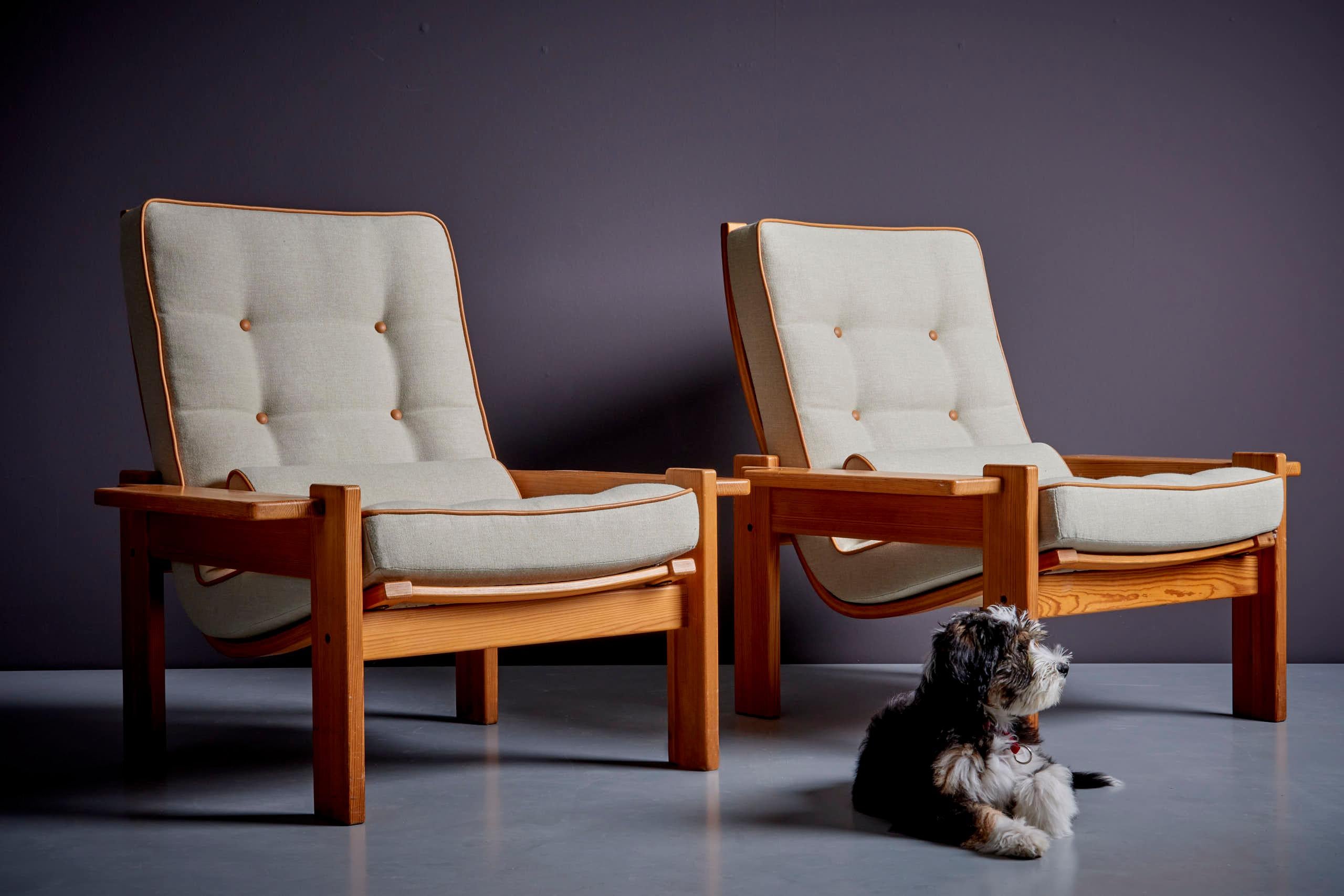 Pair of Yngve Ekström Lounge Chairs for Swedese, 1960s 4