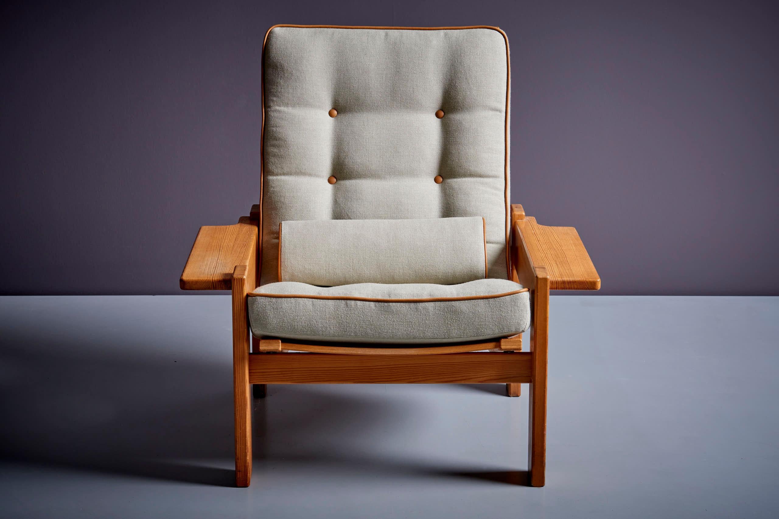 Swedish Pair of Yngve Ekström Lounge Chairs for Swedese, 1960s