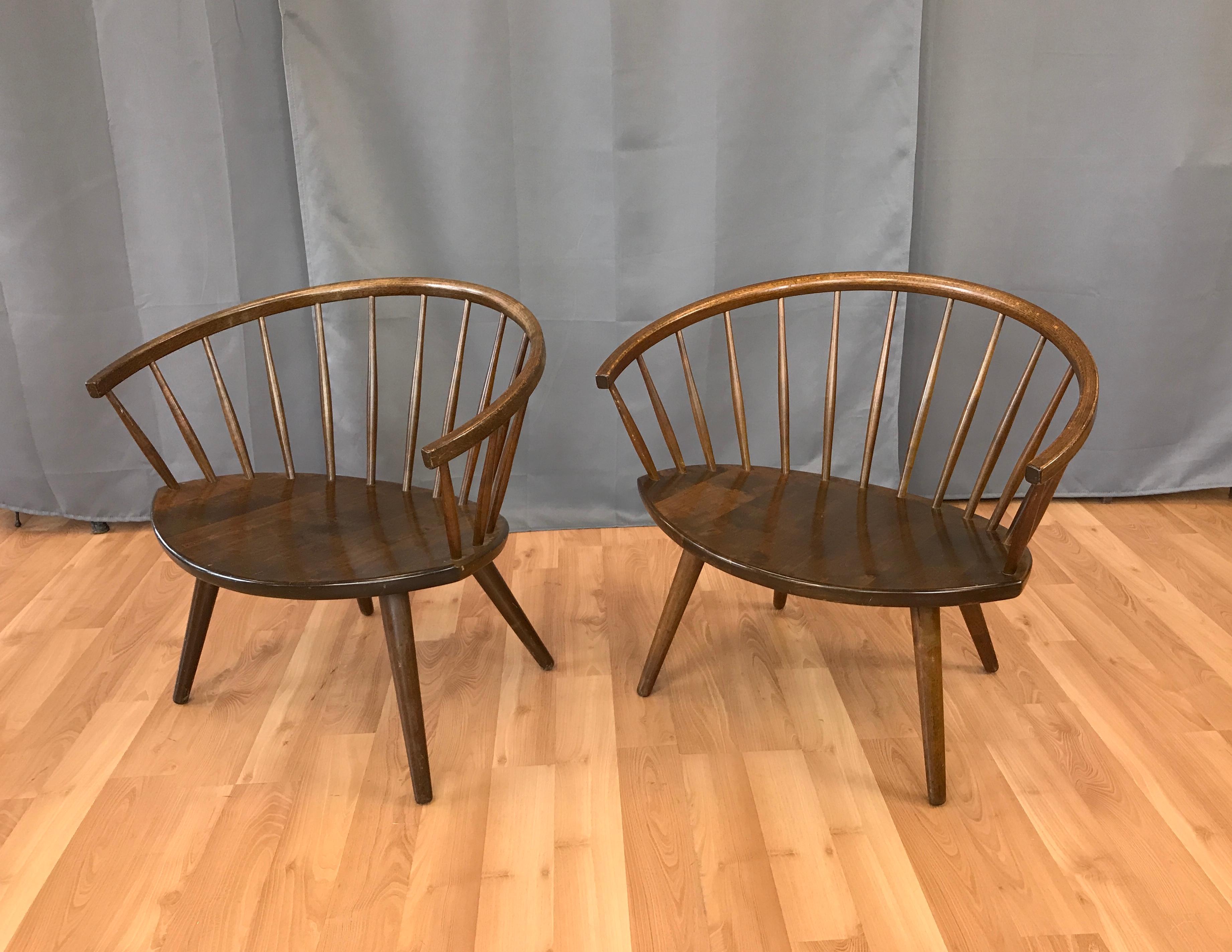 A pair of oak “Arka” low captain’s chairs designed by Yngve Ekström and produced by Stolab. 

A sought-after Scandinavian design Classic that skilfully plays with the proportions of a traditional captain’s chair. Very well crafted of solid oak