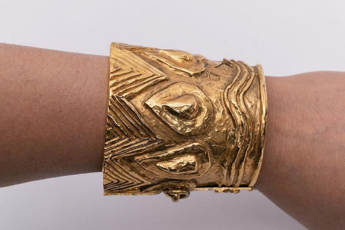 Pair of Yves Saint Laurent Golden Cuff Bracelets For Sale 5