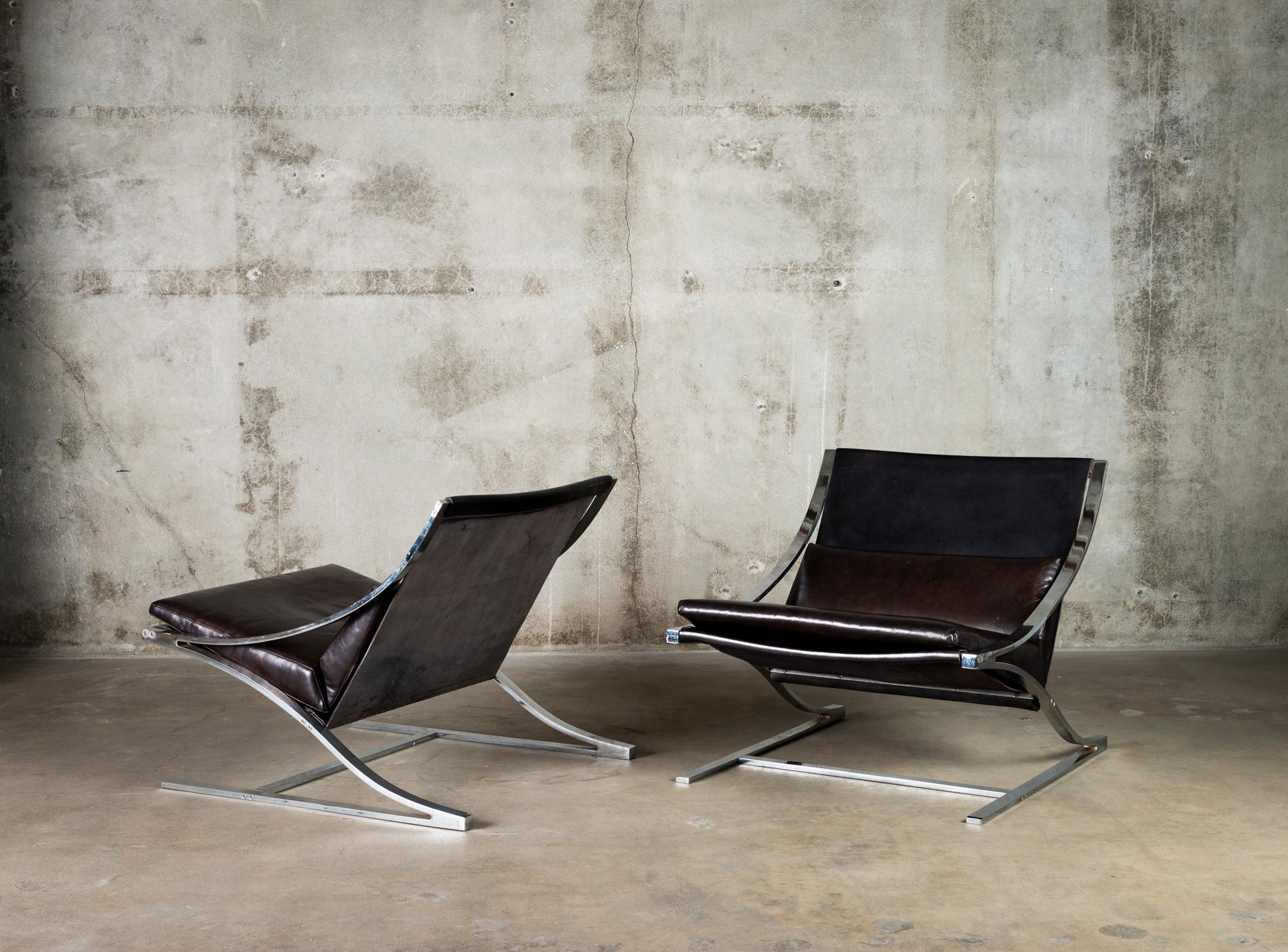 Leather Pair of 'Z' Chairs by Paul Tuttle For Sale
