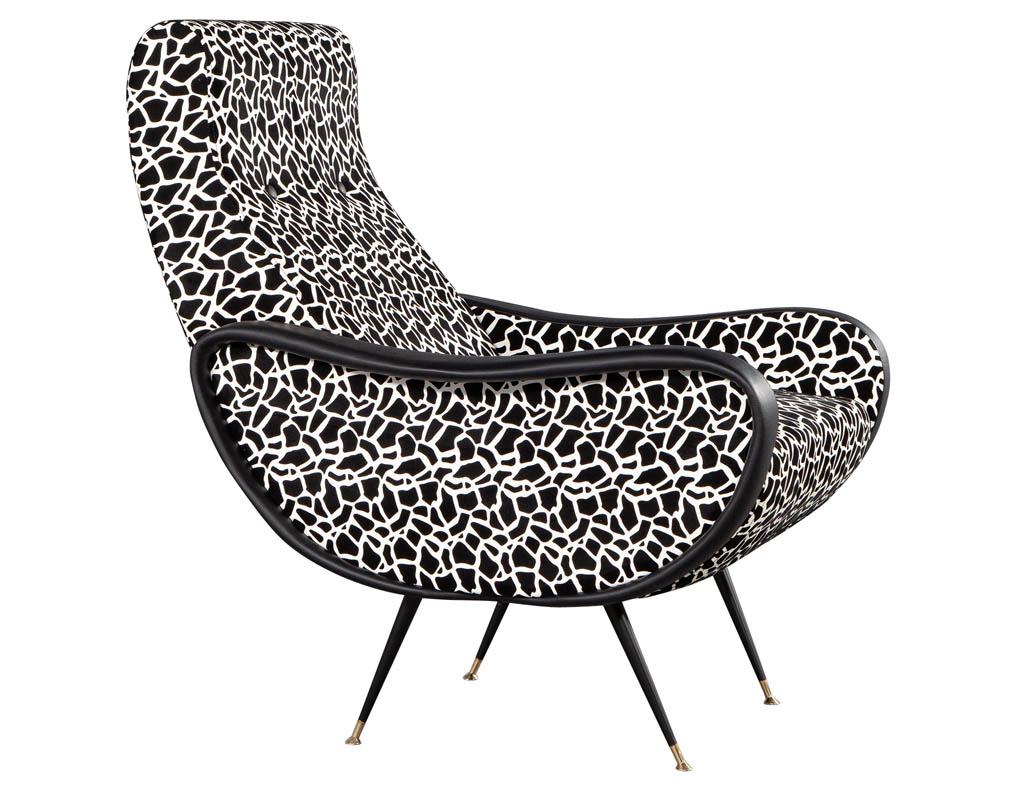 Pair of Zanuso Style Lounge Chairs in Black and White For Sale 3