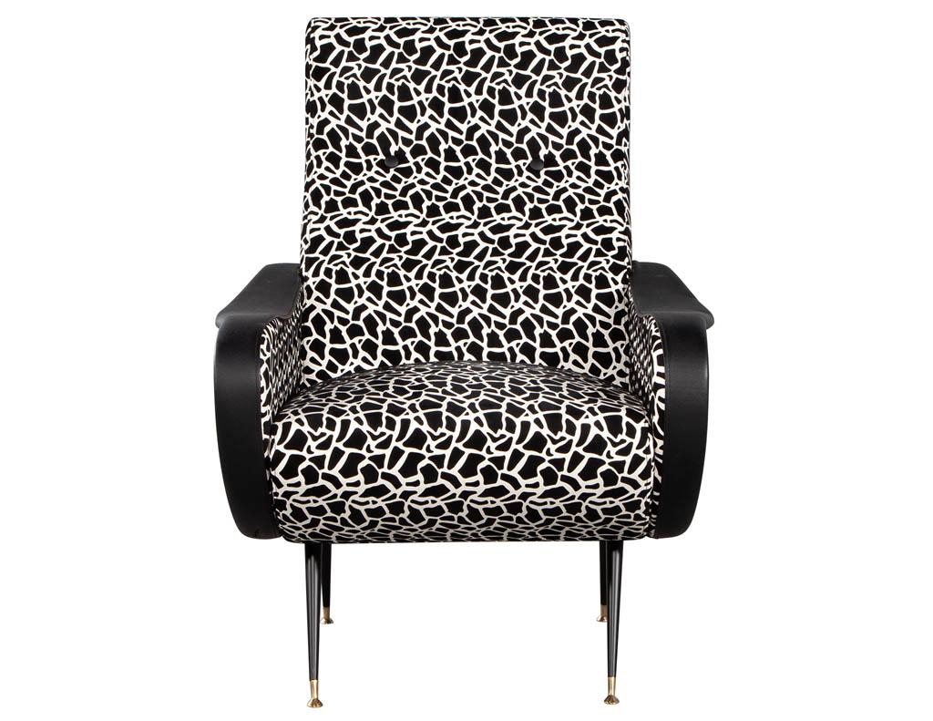 Pair of Zanuso Style Lounge Chairs in Black and White For Sale 7