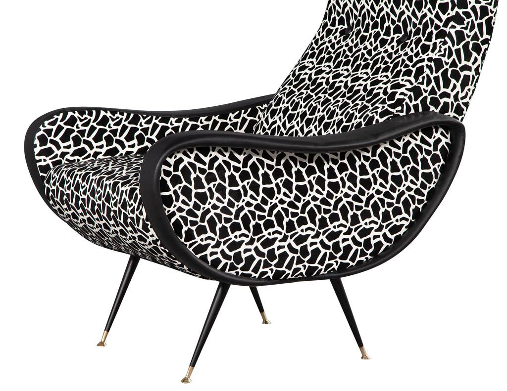 Pair of Zanuso Style Lounge Chairs in Black and White For Sale 2