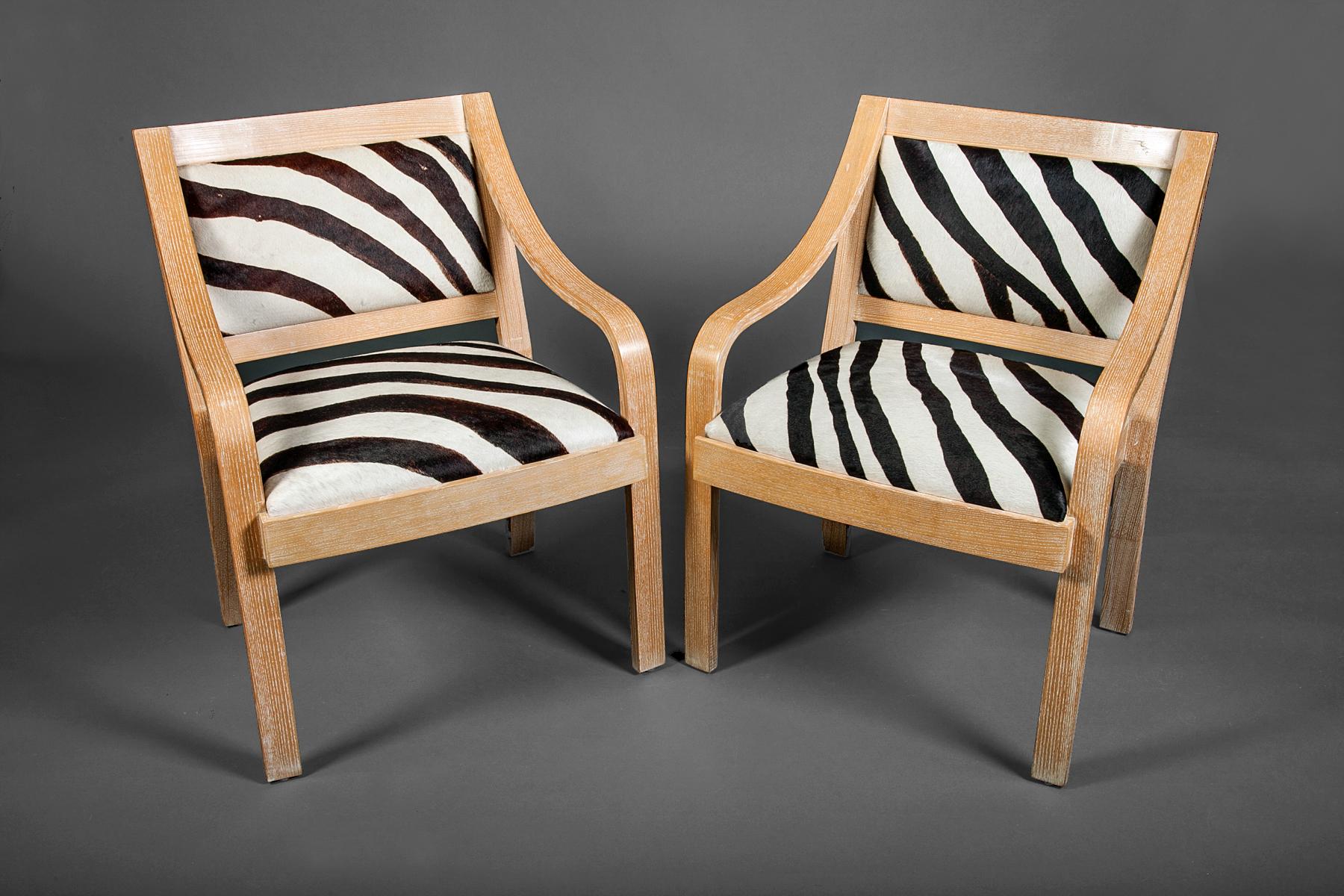 Fauteuils zébrés. Ex-collection : Geoffrey Beene.