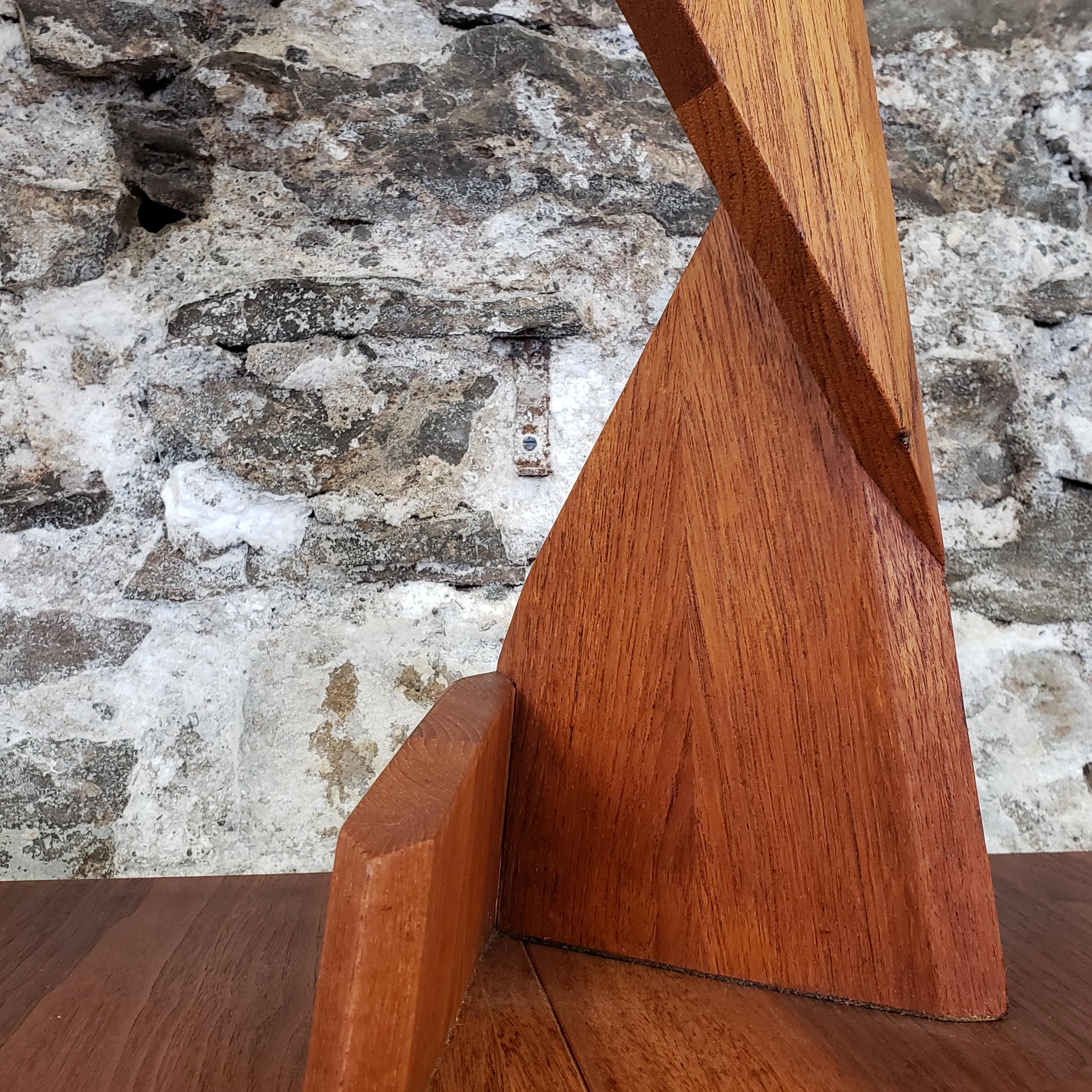 Pair of Zig Zag Sculptural Danish Teak Table Lamps In Good Condition In Hamilton, Ontario