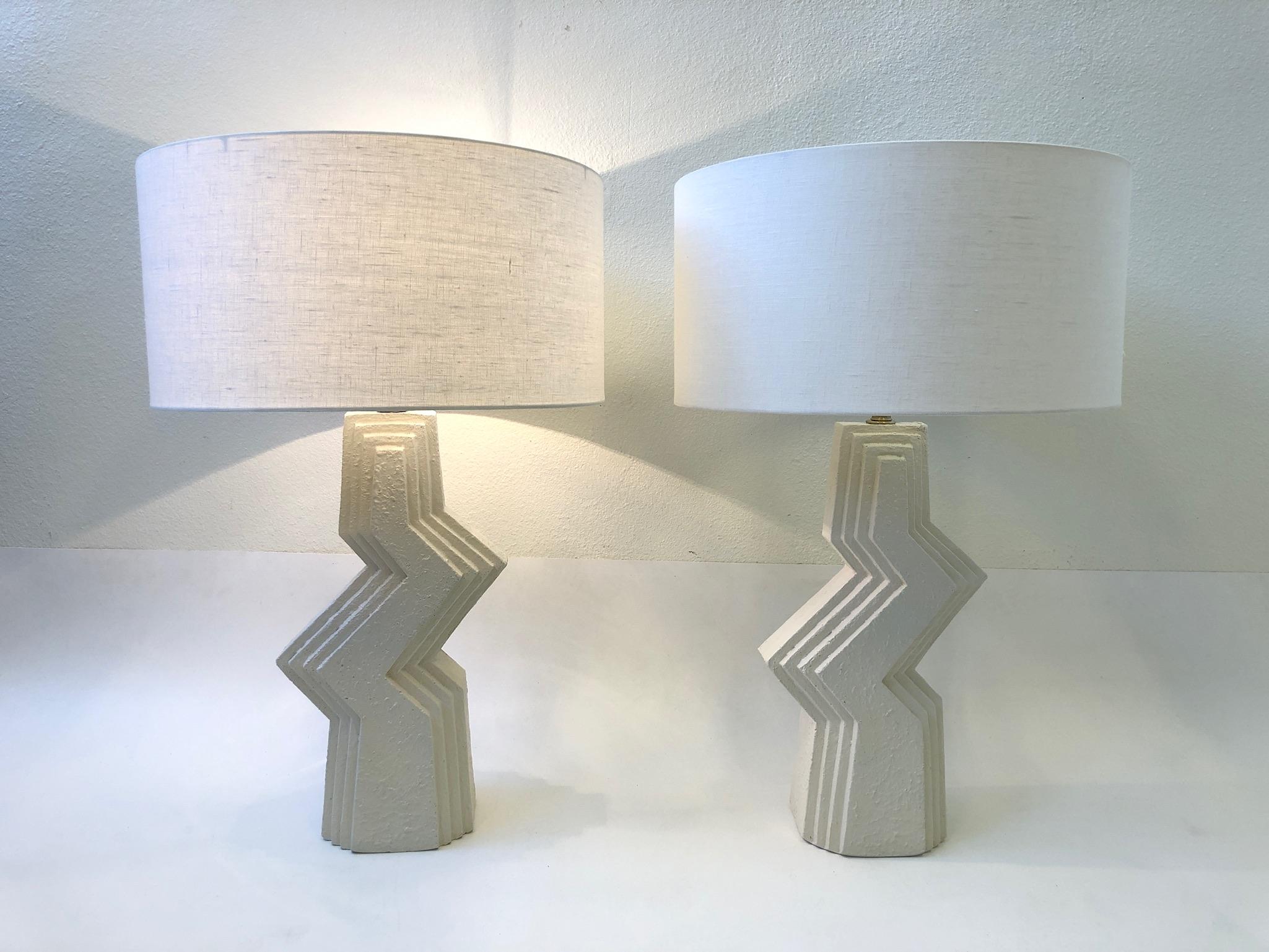 Late 20th Century Pair of Zig Zag White Plaster and Brass Table Lamps