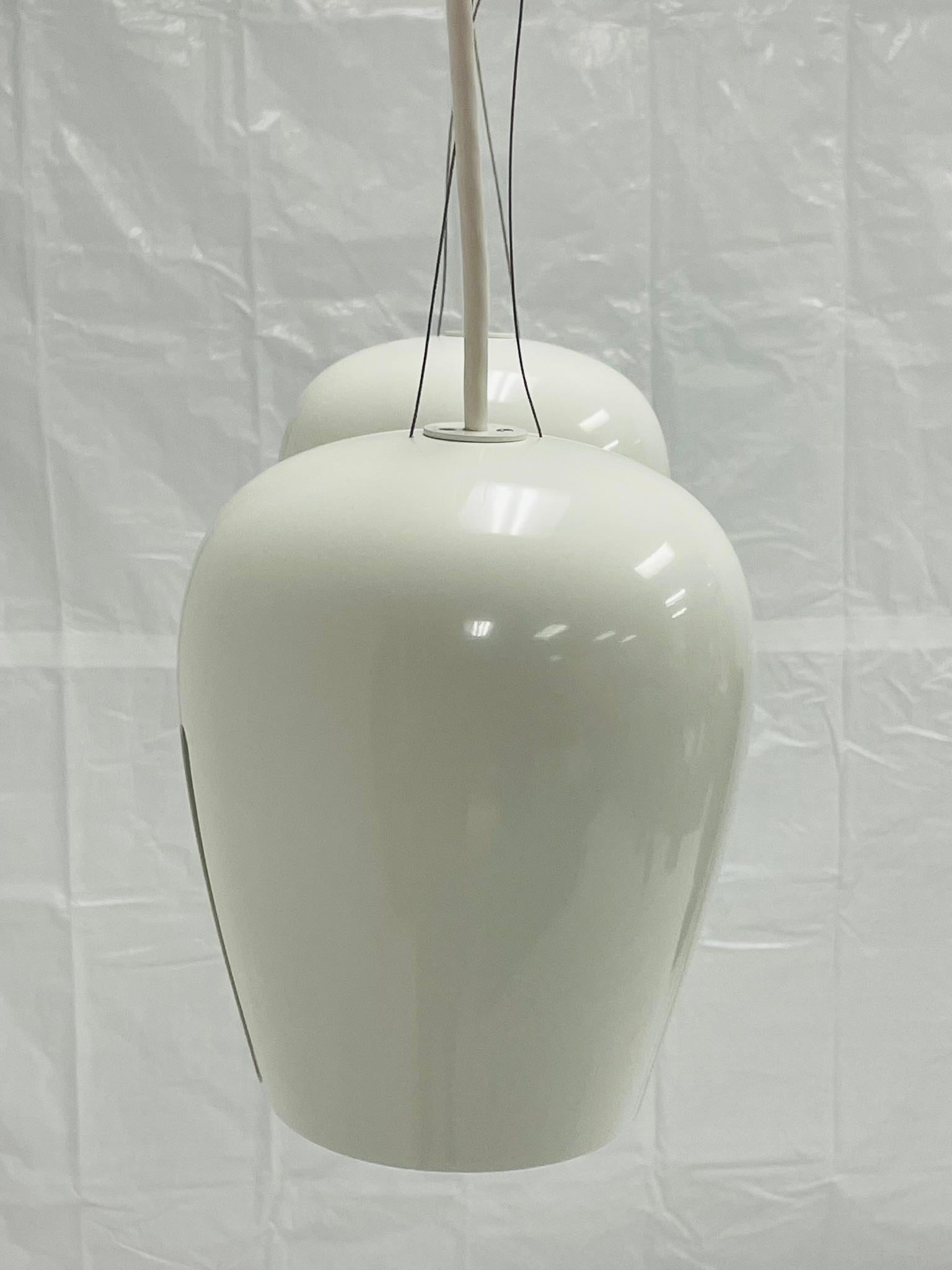 XXI secolo e contemporaneo Coppia di lampade a sospensione 