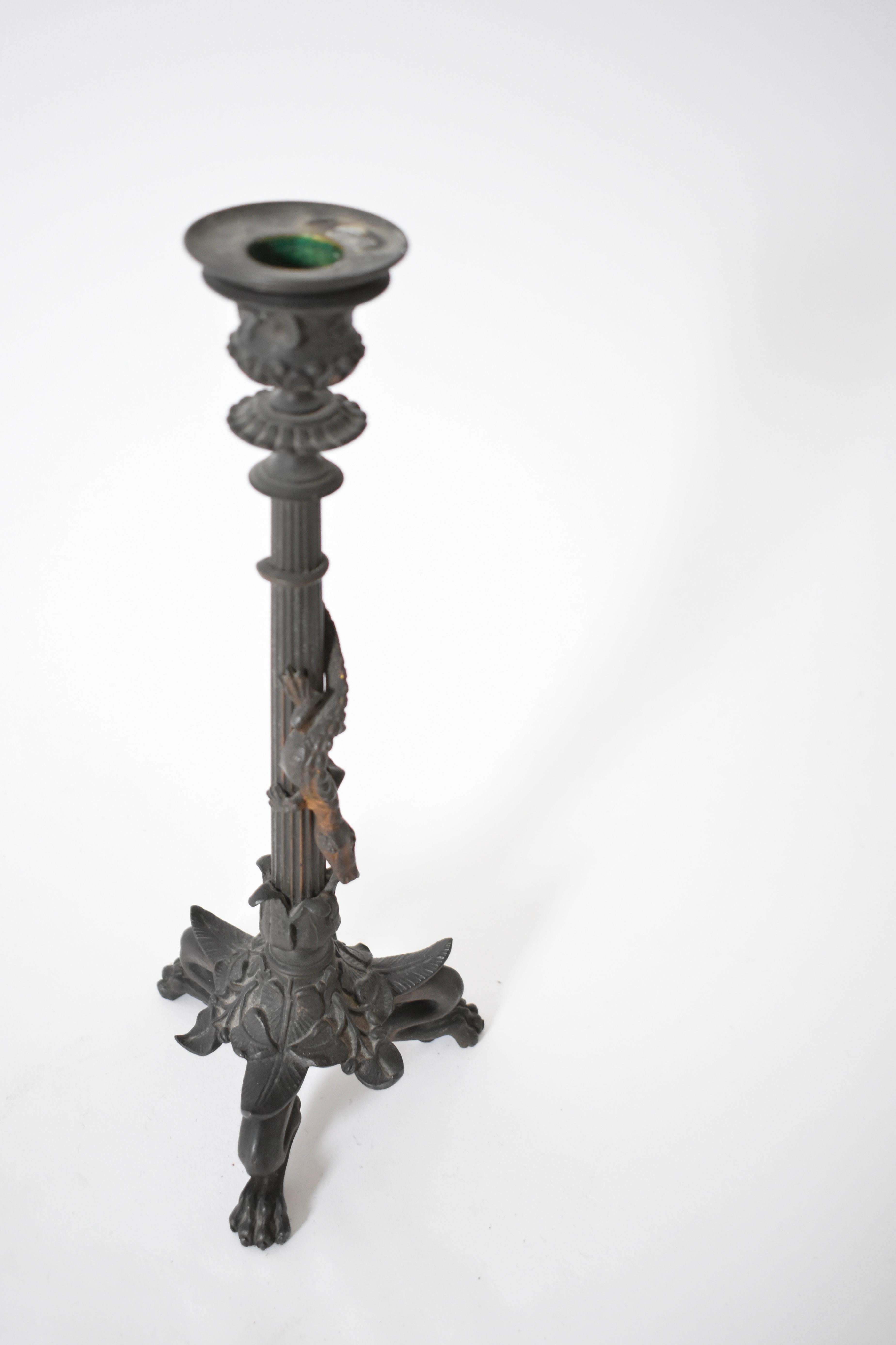 Pair of zoomorphic bronze candle holders, XIXth c. In Excellent Condition For Sale In Lisboa, PT