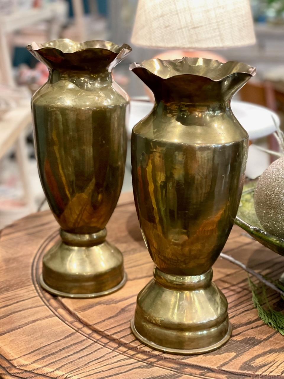 Pair ofAntique Trench Art Artillery Shell Brass Vases, 1945 + 1945 In Good Condition In Pasadena, CA