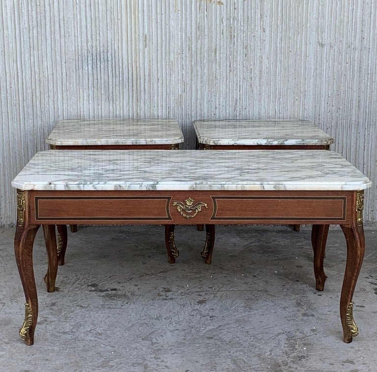 Pair of Louis XV Style Mahogany and Marble-Top Coffee Table with Bronze For Sale 2