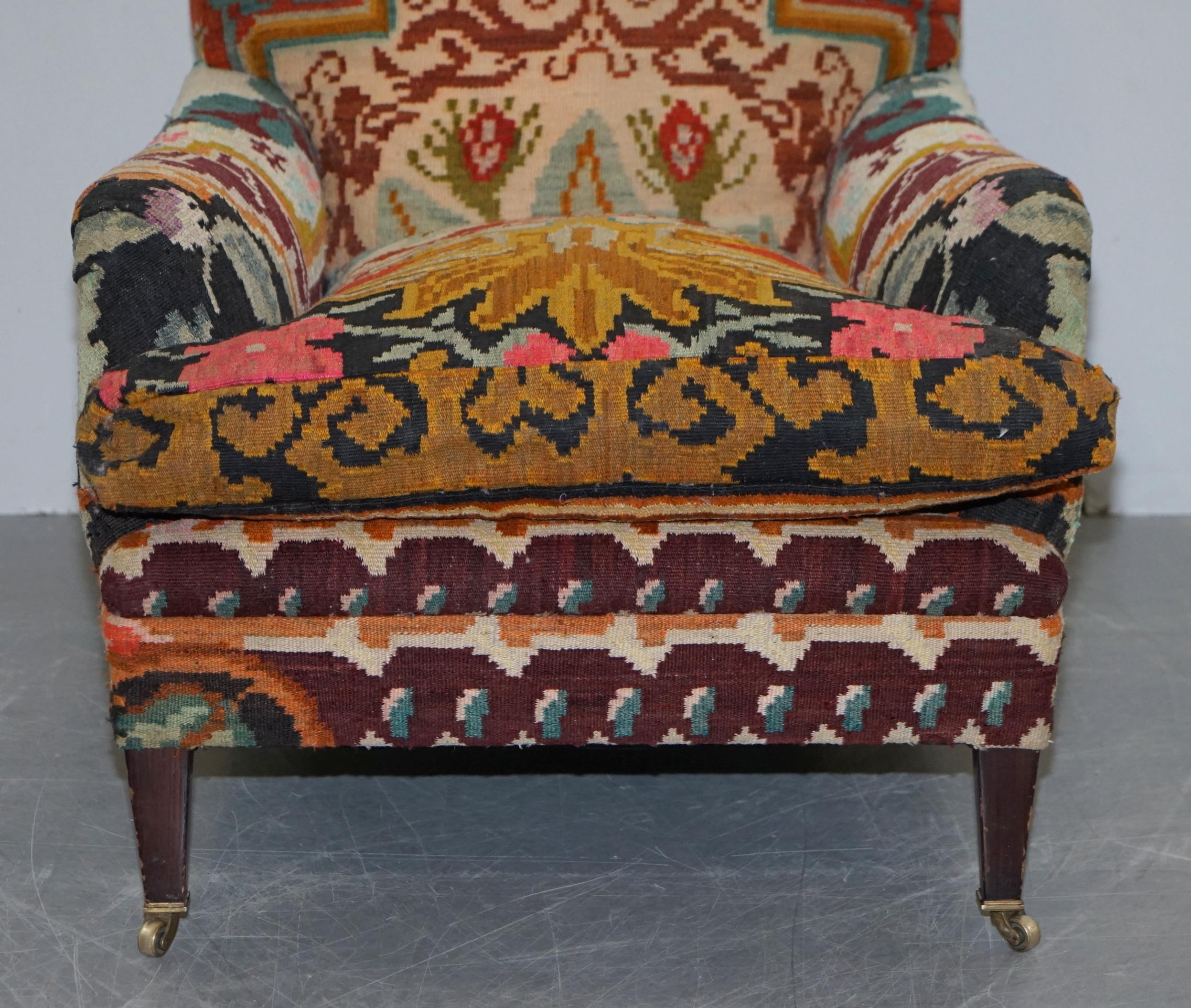 Paire de rares fauteuils vintage George Smith Signature Scroll Arm Kilim Aztec Armchair 11