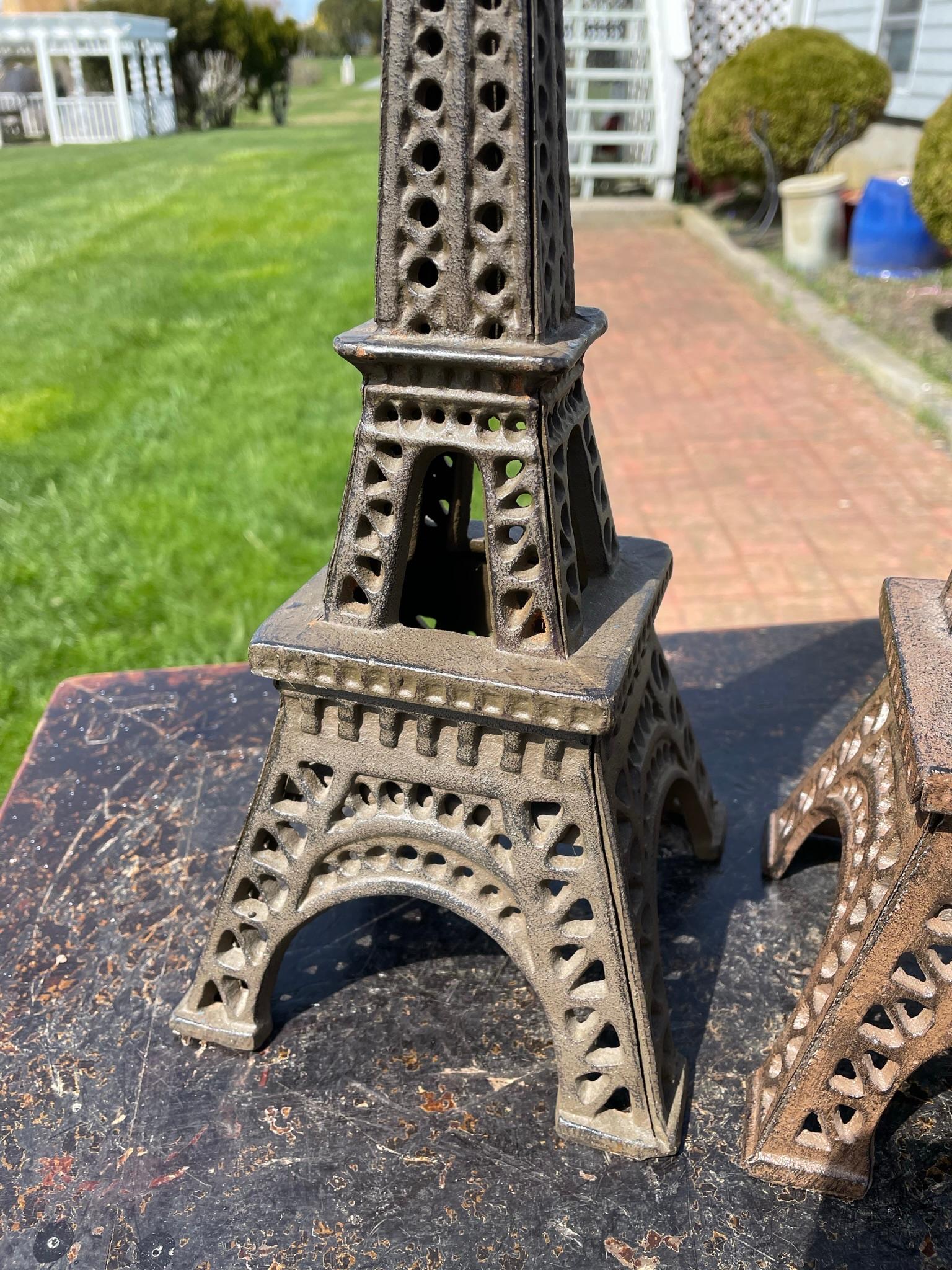 Paar architektonische Laternen „Eiffel Tower“ aus dem alten Paris im Angebot 4