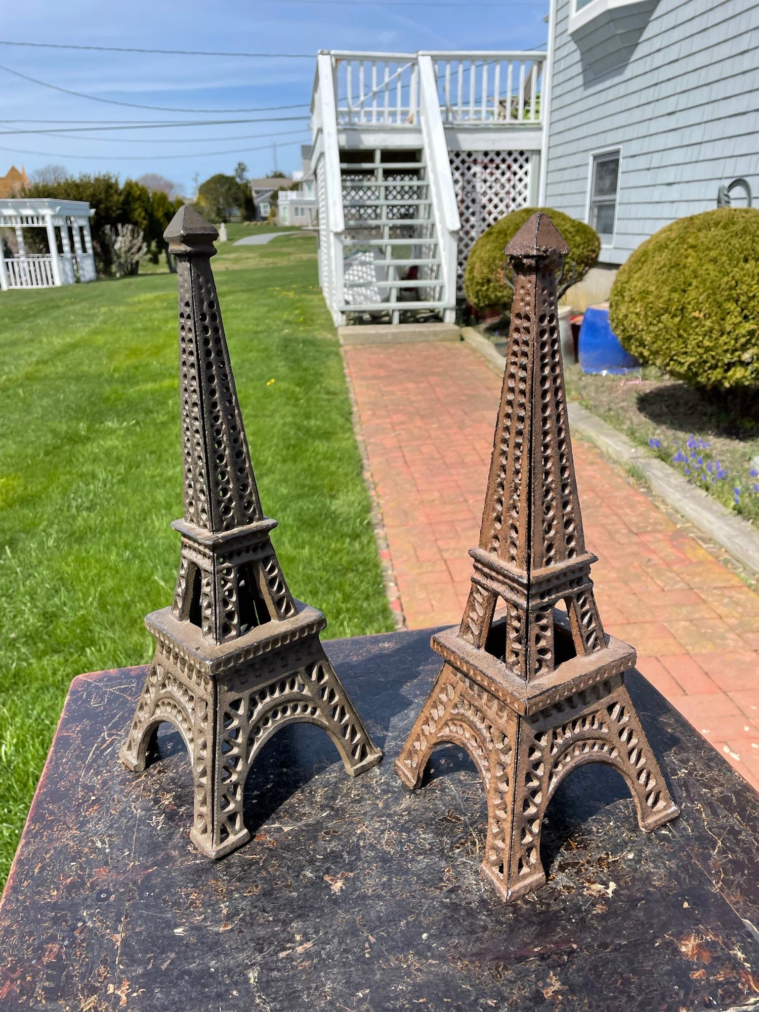 Paar architektonische Laternen „Eiffel Tower“ aus dem alten Paris (Handgefertigt) im Angebot