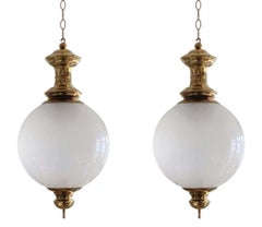 Coppia di ciondoli in vetro opalescente di Luigi Caccia Dominioni per Azucena Italia