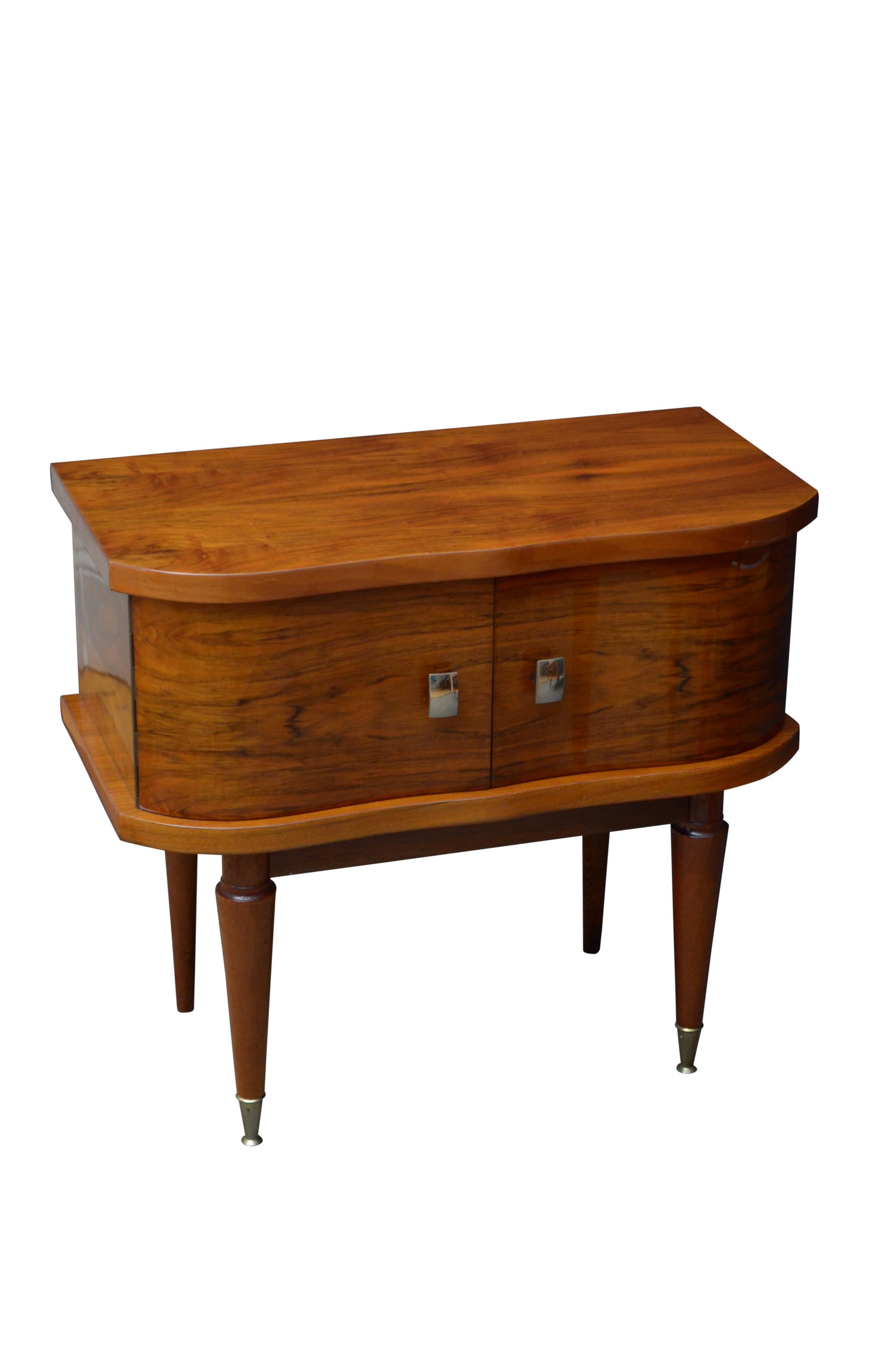 Pair of Figured Walnut Low Bedside Cabinets 1
