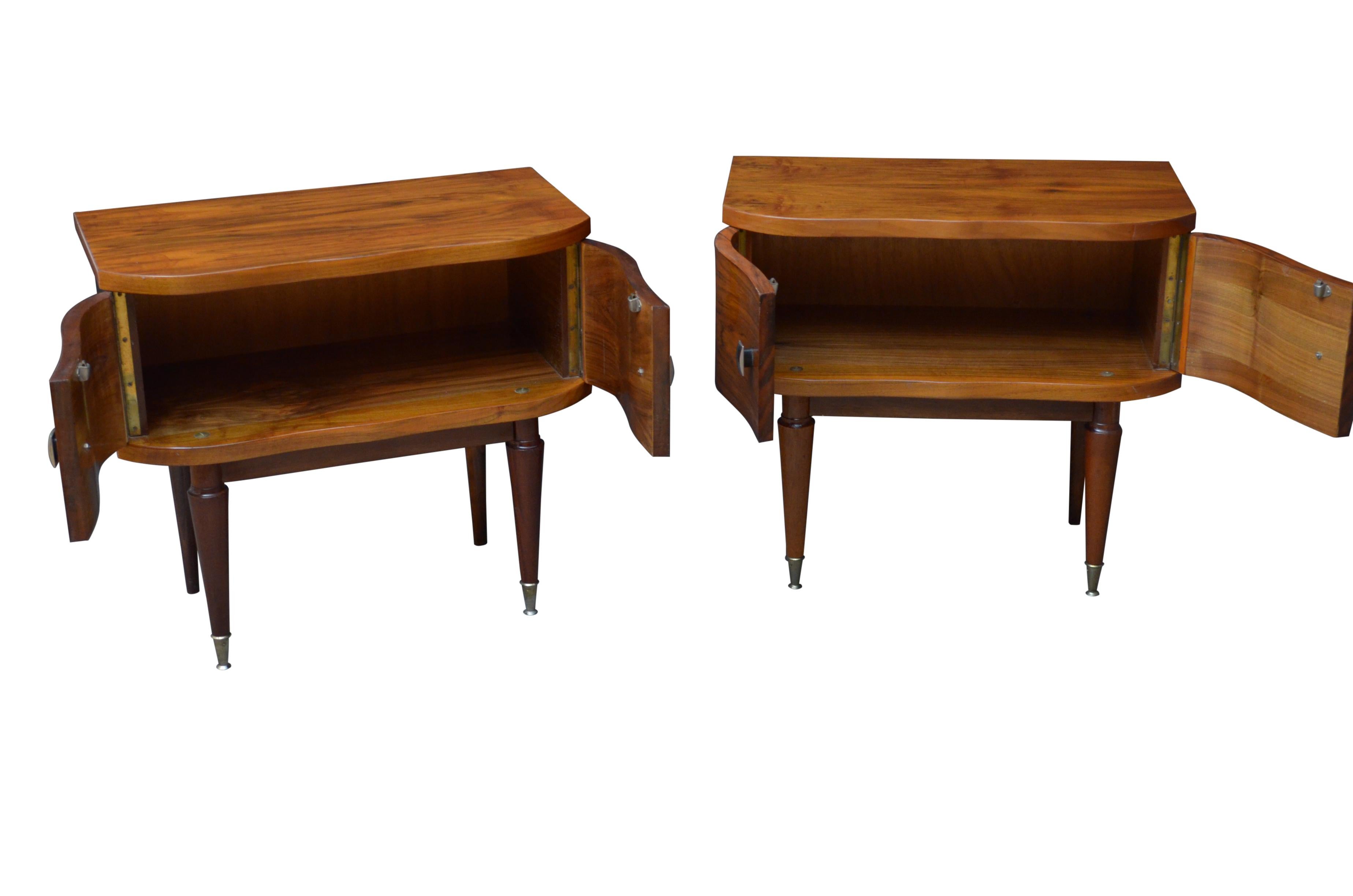 Pair of Figured Walnut Low Bedside Cabinets 3