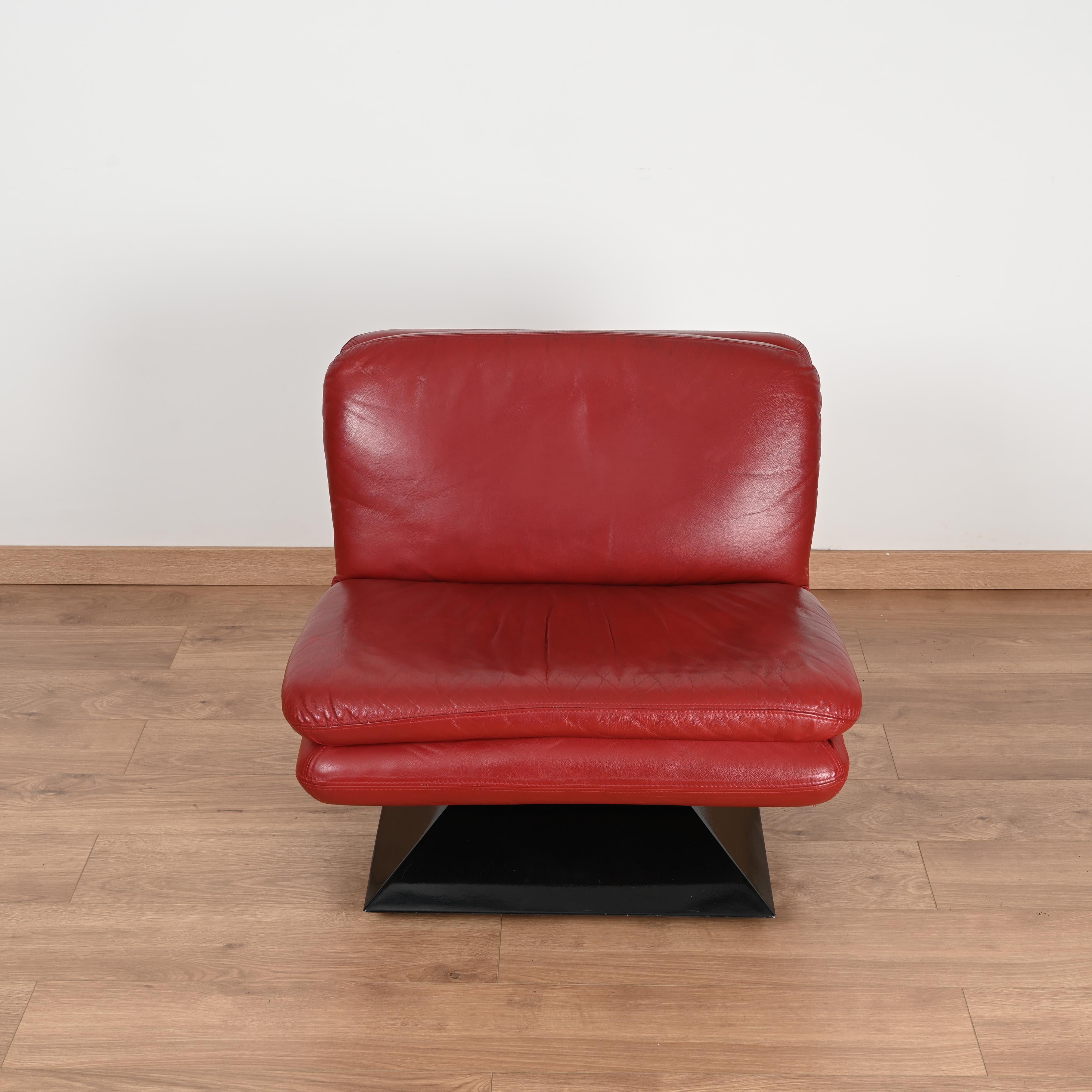 Pair or Maroon Full Grain Leather and Fiberglass Armchairs, Hans Von Klier, '70s For Sale 6