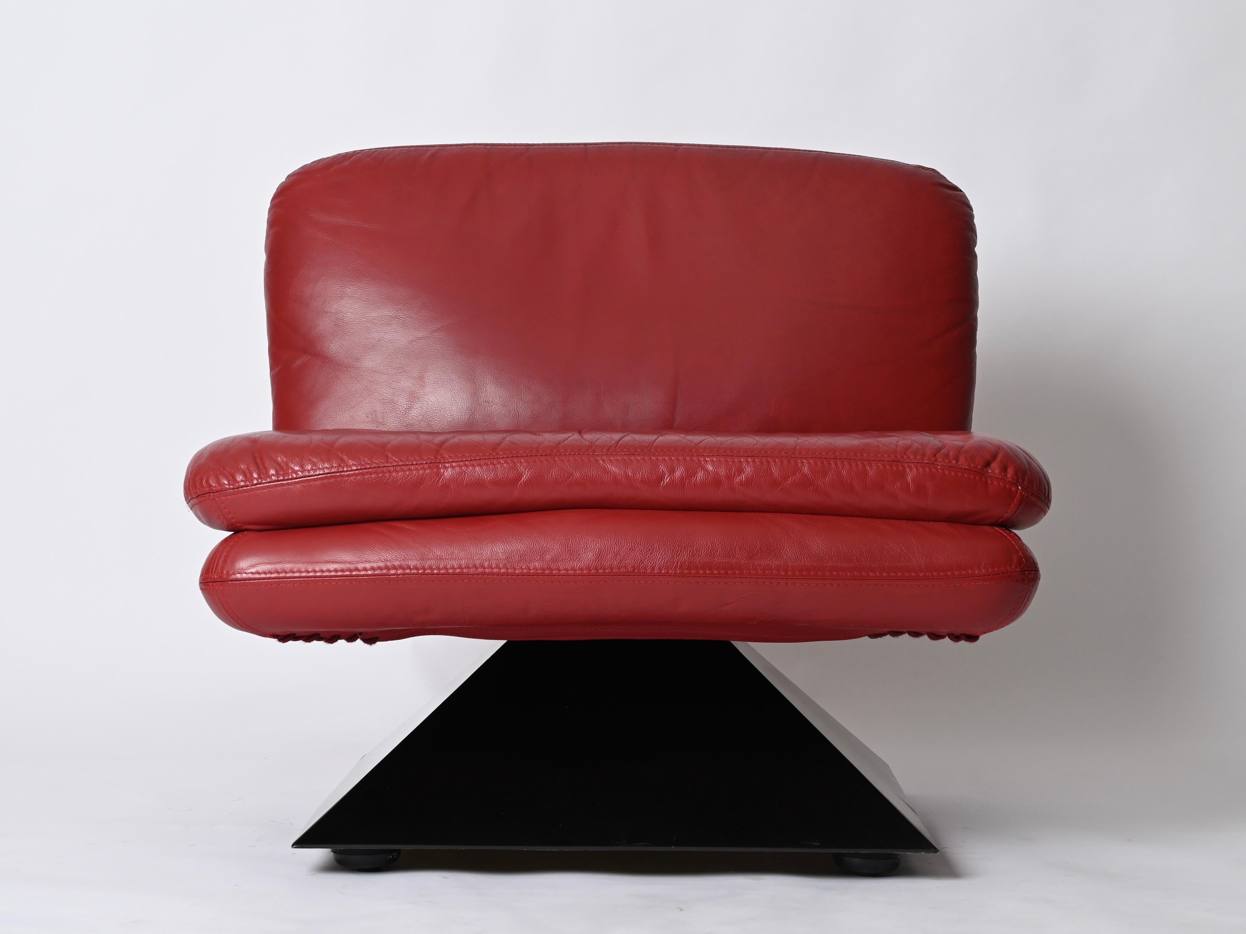 Pair or Maroon Full Grain Leather and Fiberglass Armchairs, Hans Von Klier, '70s For Sale 9