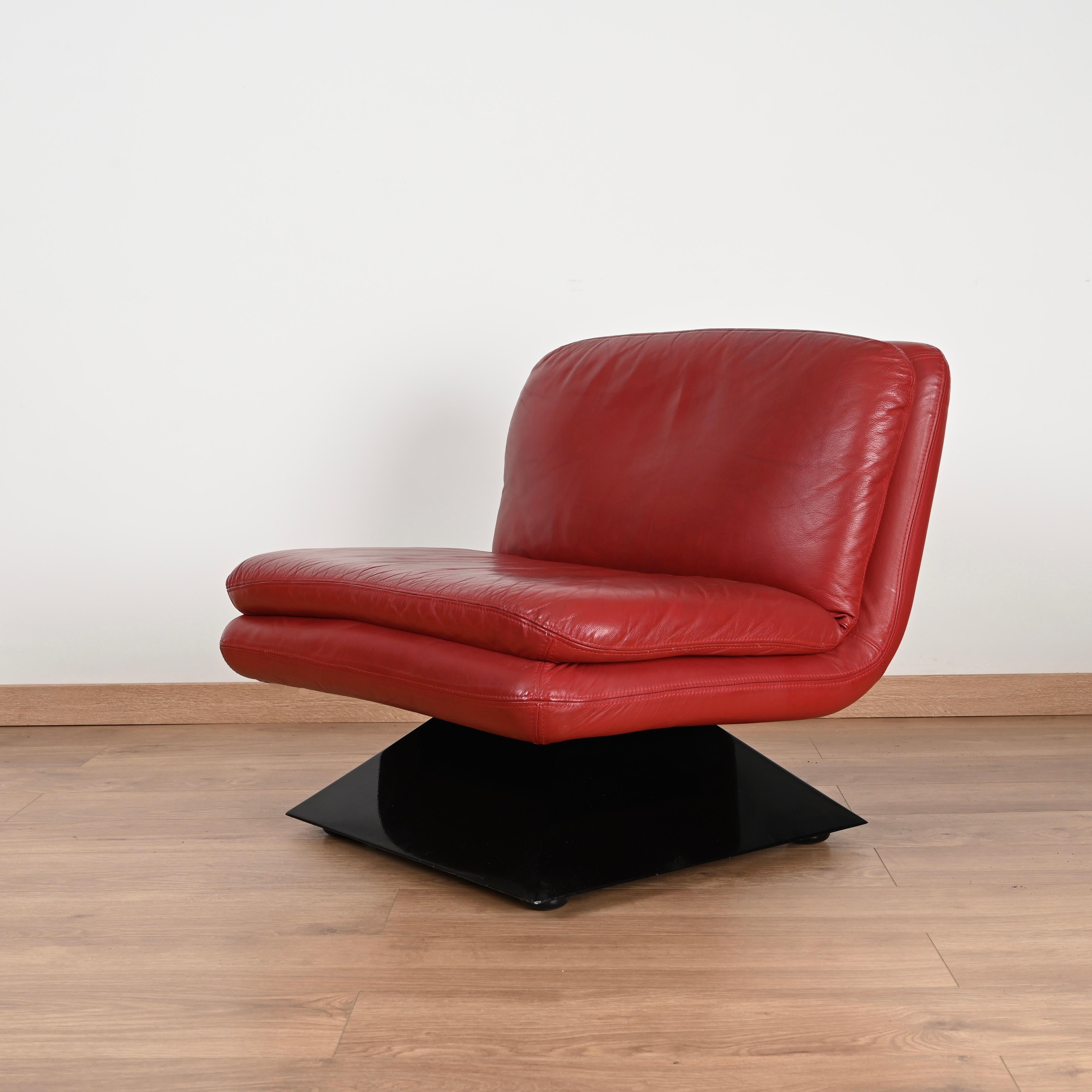 Italian Pair or Maroon Full Grain Leather and Fiberglass Armchairs, Hans Von Klier, '70s For Sale