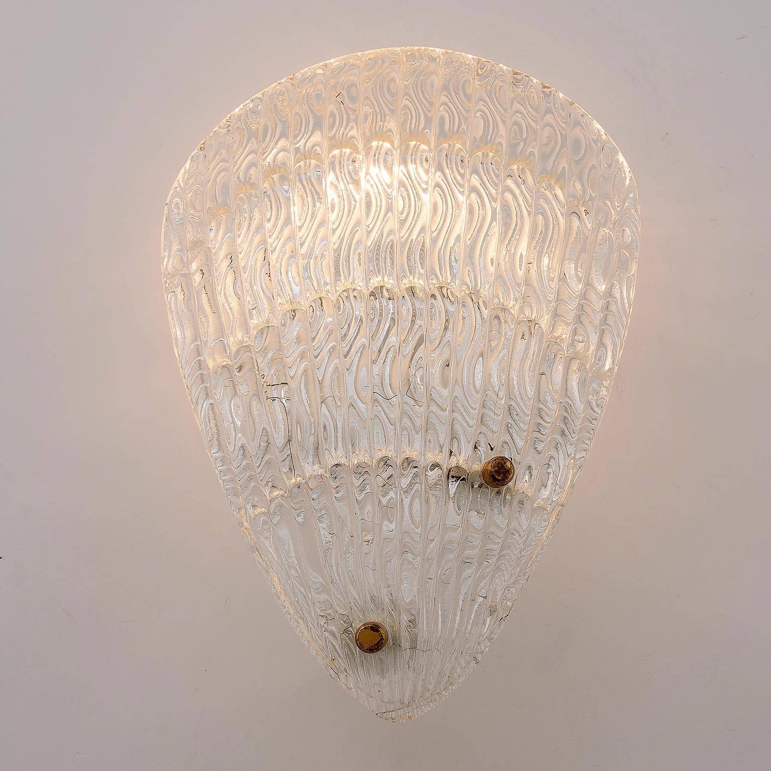 Pair Organic Shell Textured Glass Brass Sconces Wall Lights, Rupert Nikoll, 1950 In Good Condition For Sale In Hausmannstätten, AT