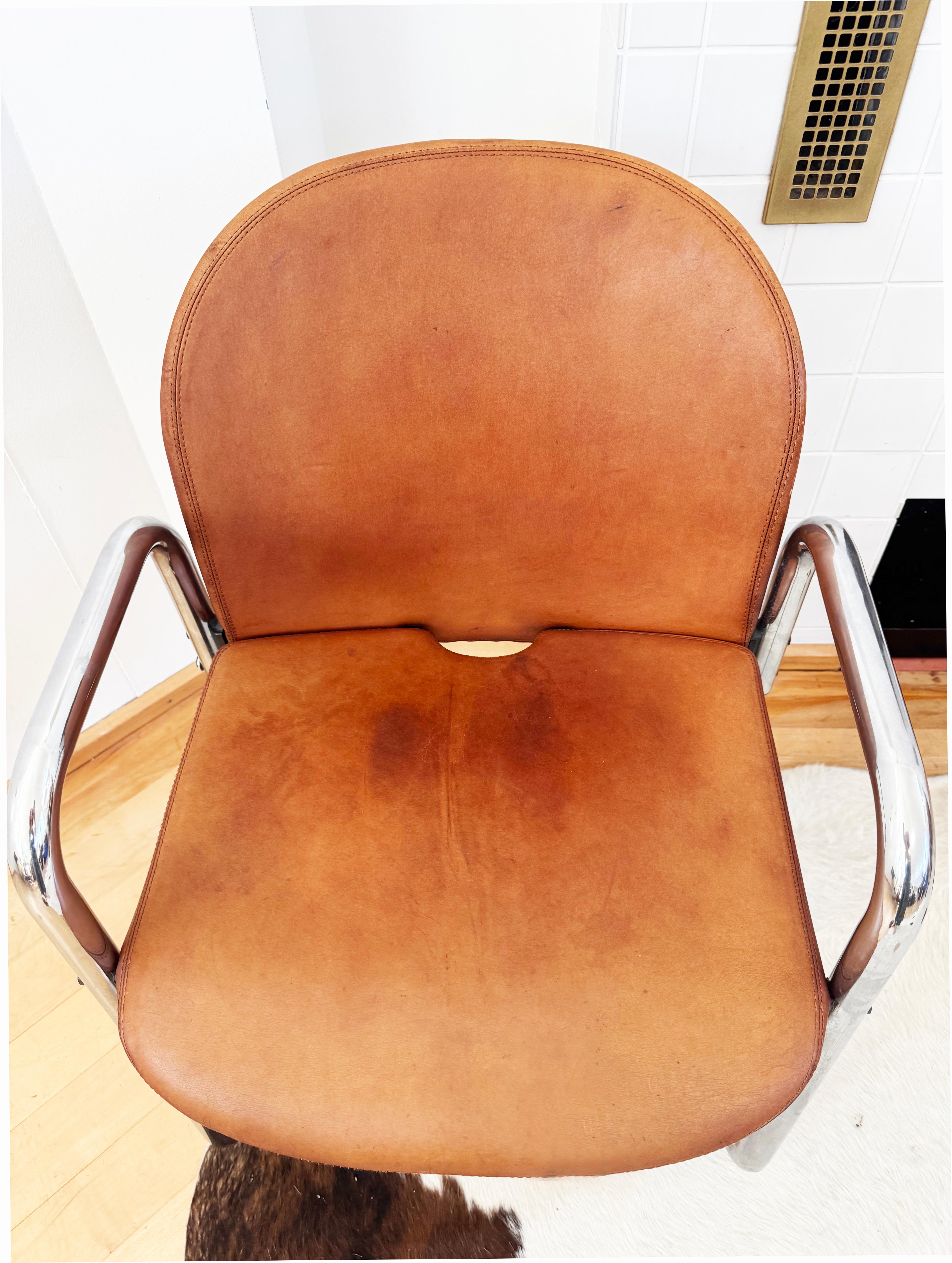 PAAR Original 70er Jahre Braunes Leder Afra & Tobia Scarpa B&B Italia 'Dialogo' Stühle im Angebot 3