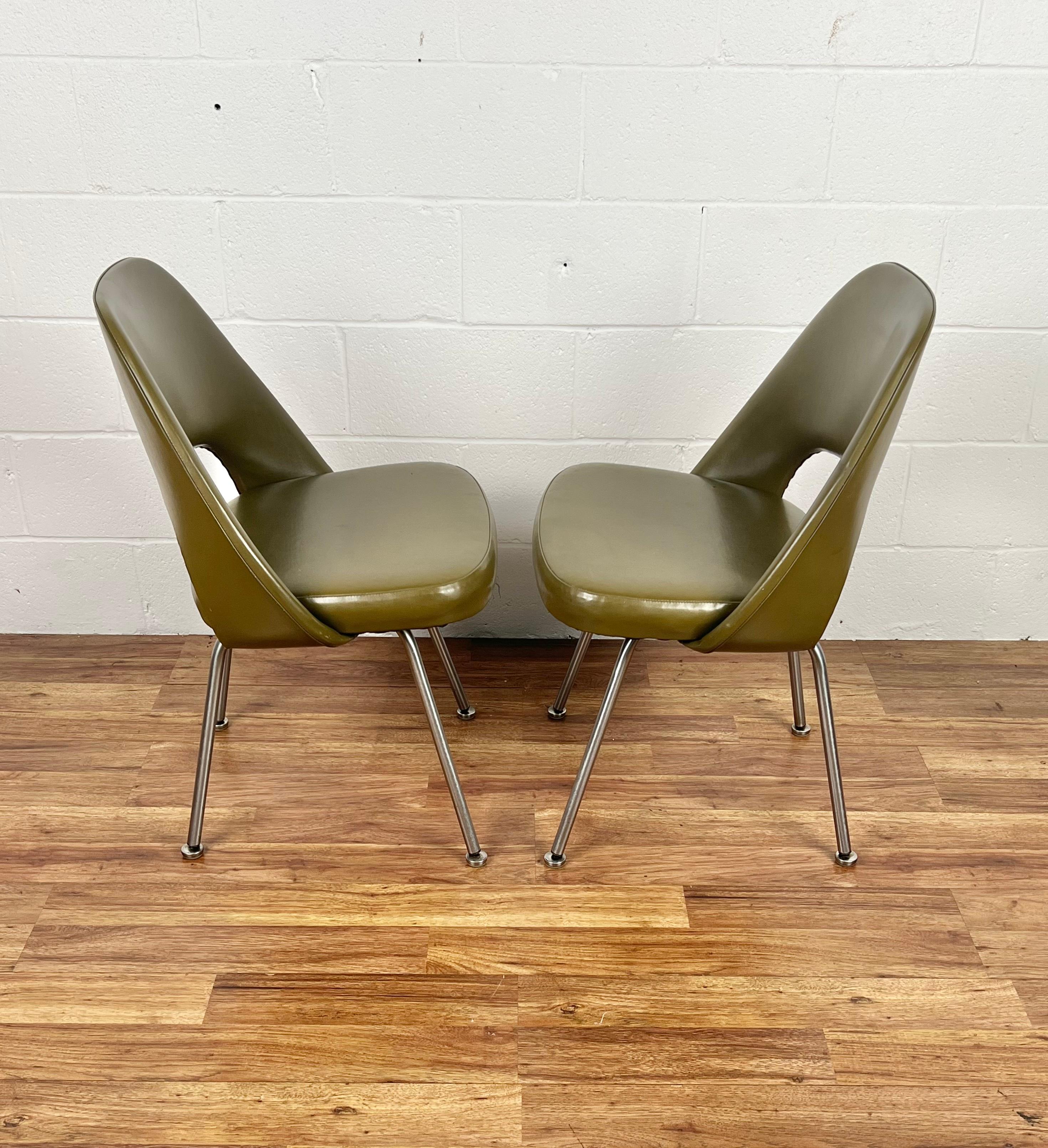 20th Century Pair Original Bronze Green Early Eero Saarinen 71 Executive Side Chairs Knoll For Sale