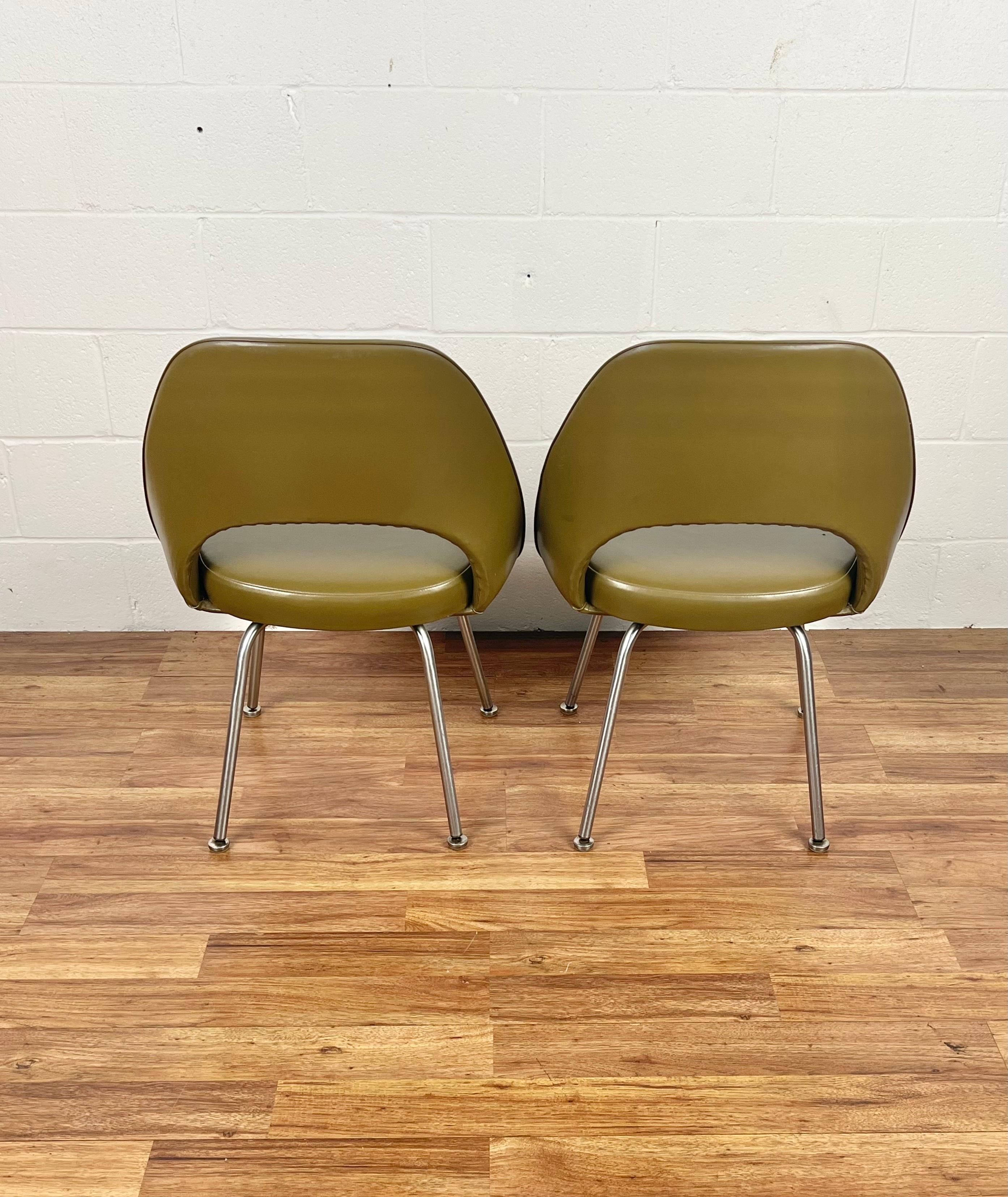 Metal Pair Original Bronze Green Early Eero Saarinen 71 Executive Side Chairs Knoll For Sale