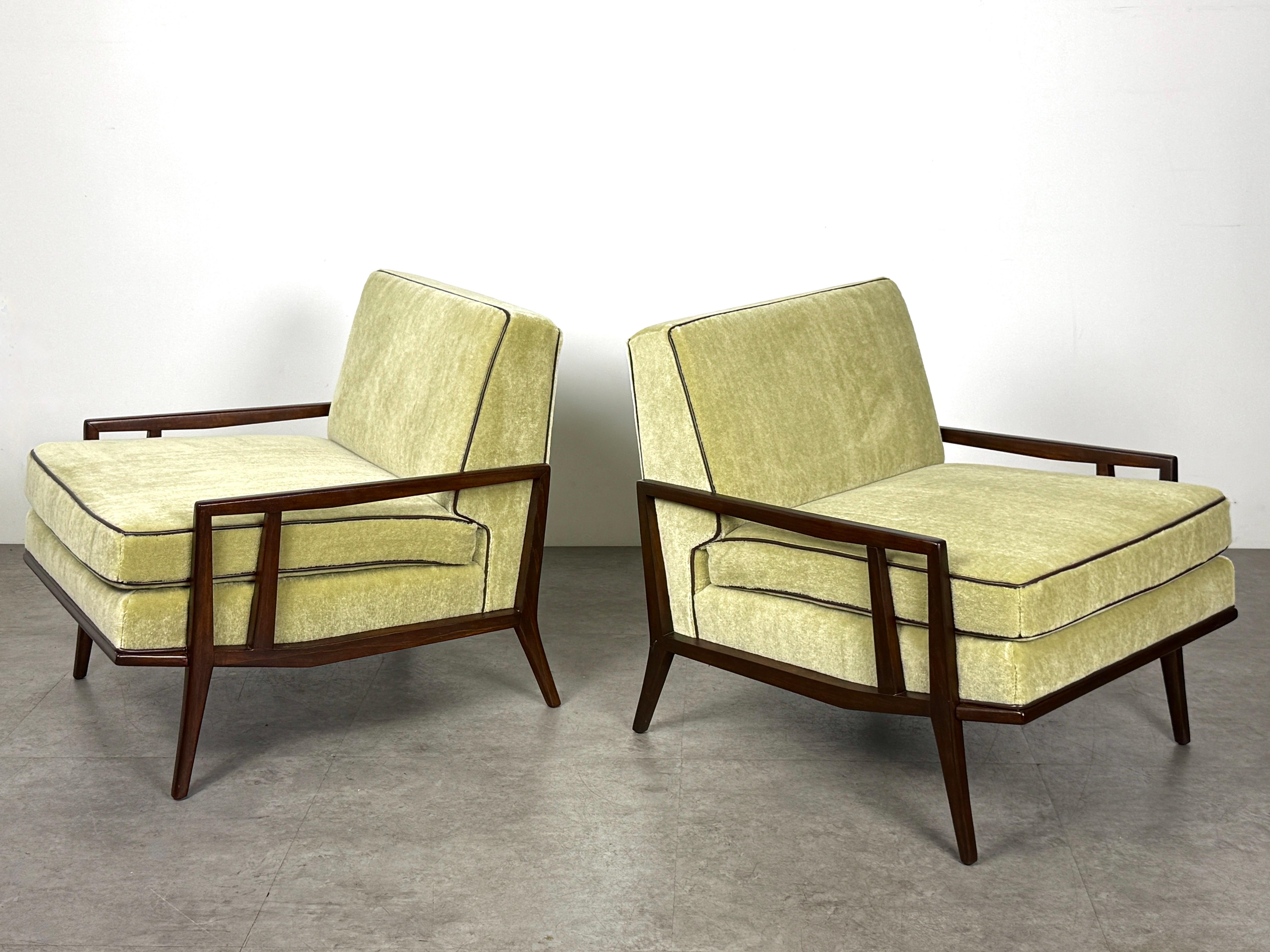 Pair Original Paul McCobb Custom Craft Directional Lounge Chairs in Mahogany In Good Condition For Sale In Troy, MI