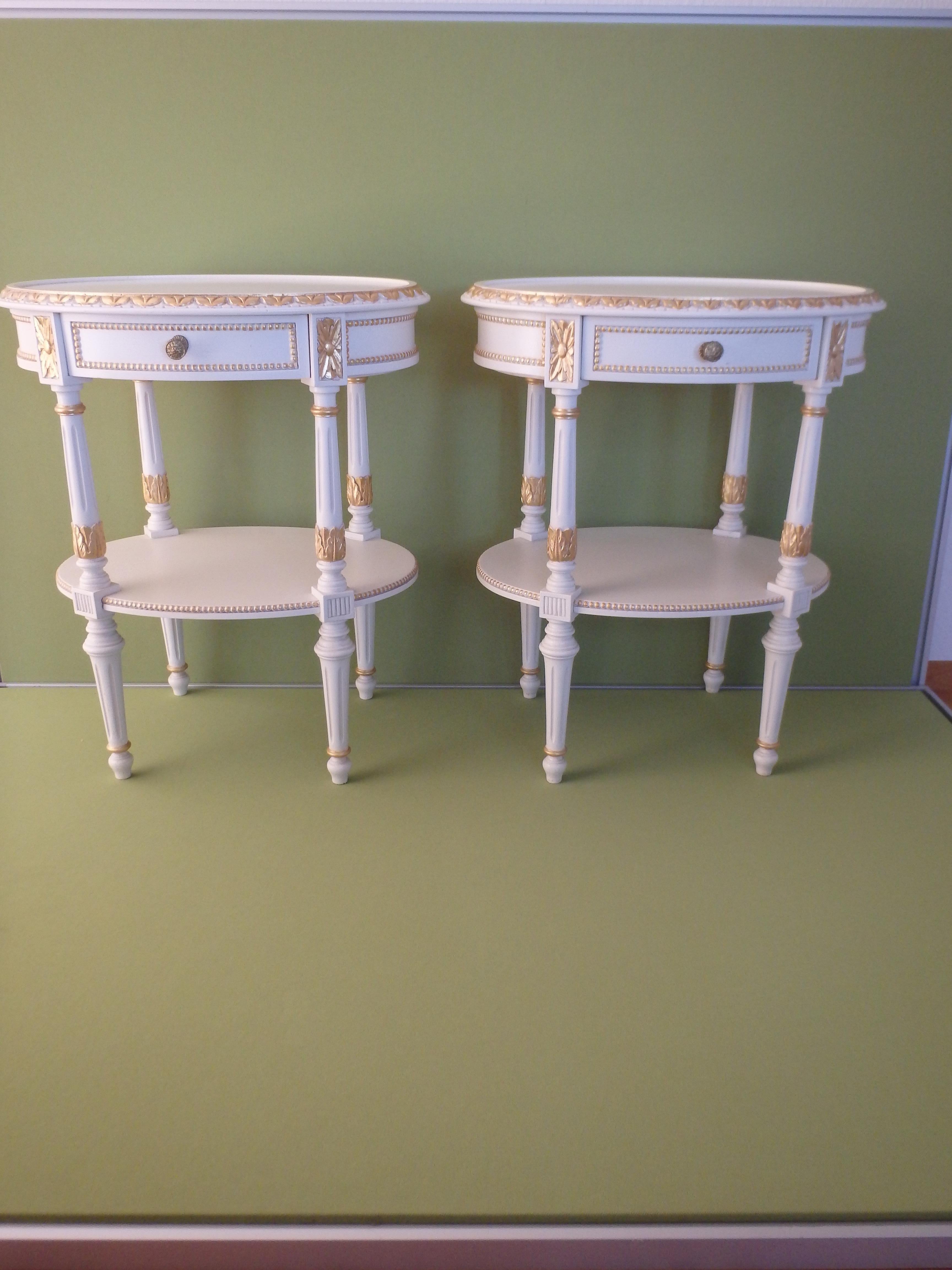 pair oval off white 