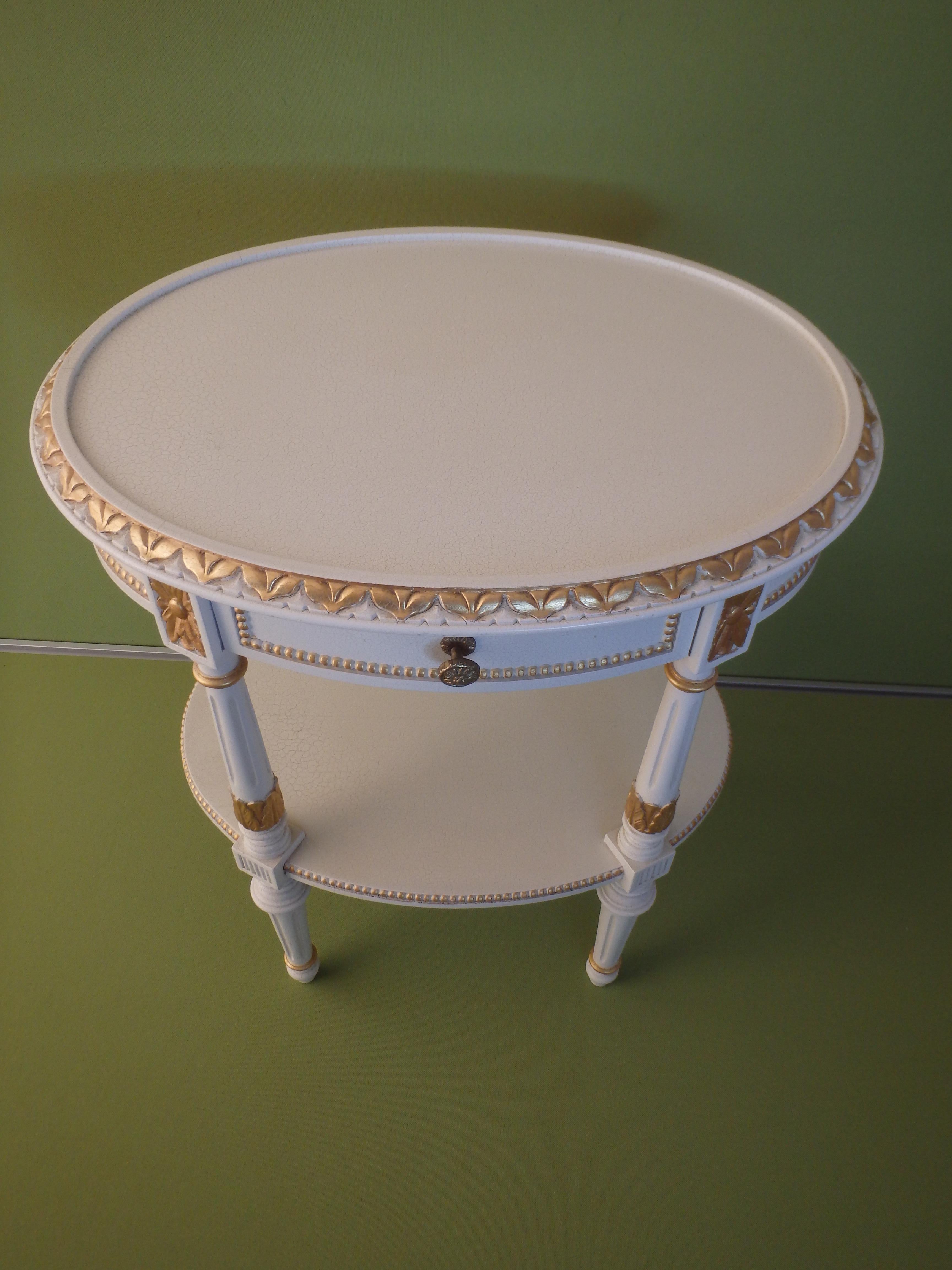 pair oval off white 