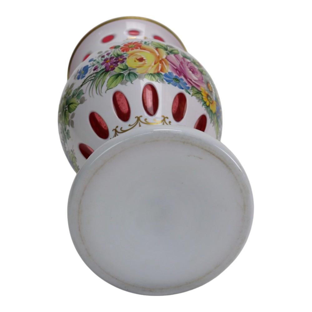 Pair Oversized Hand Painted & Gilt Cut To Cranberry Bohemian Glass Vases C1890 (19. Jahrhundert) im Angebot