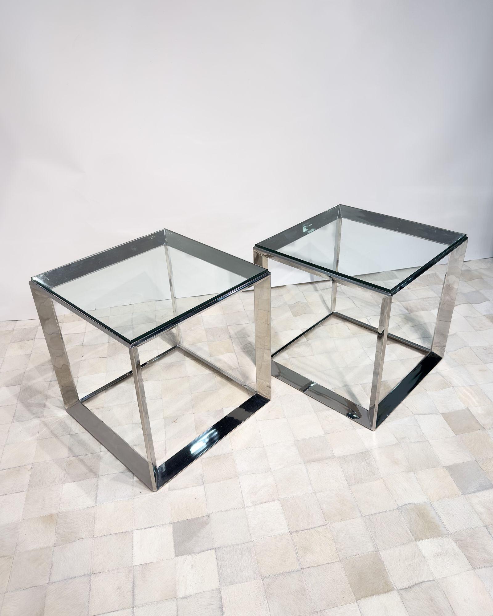 Pair Pace Chrome and Glass Side/End Tables, 1970. Original
Measure 19.5