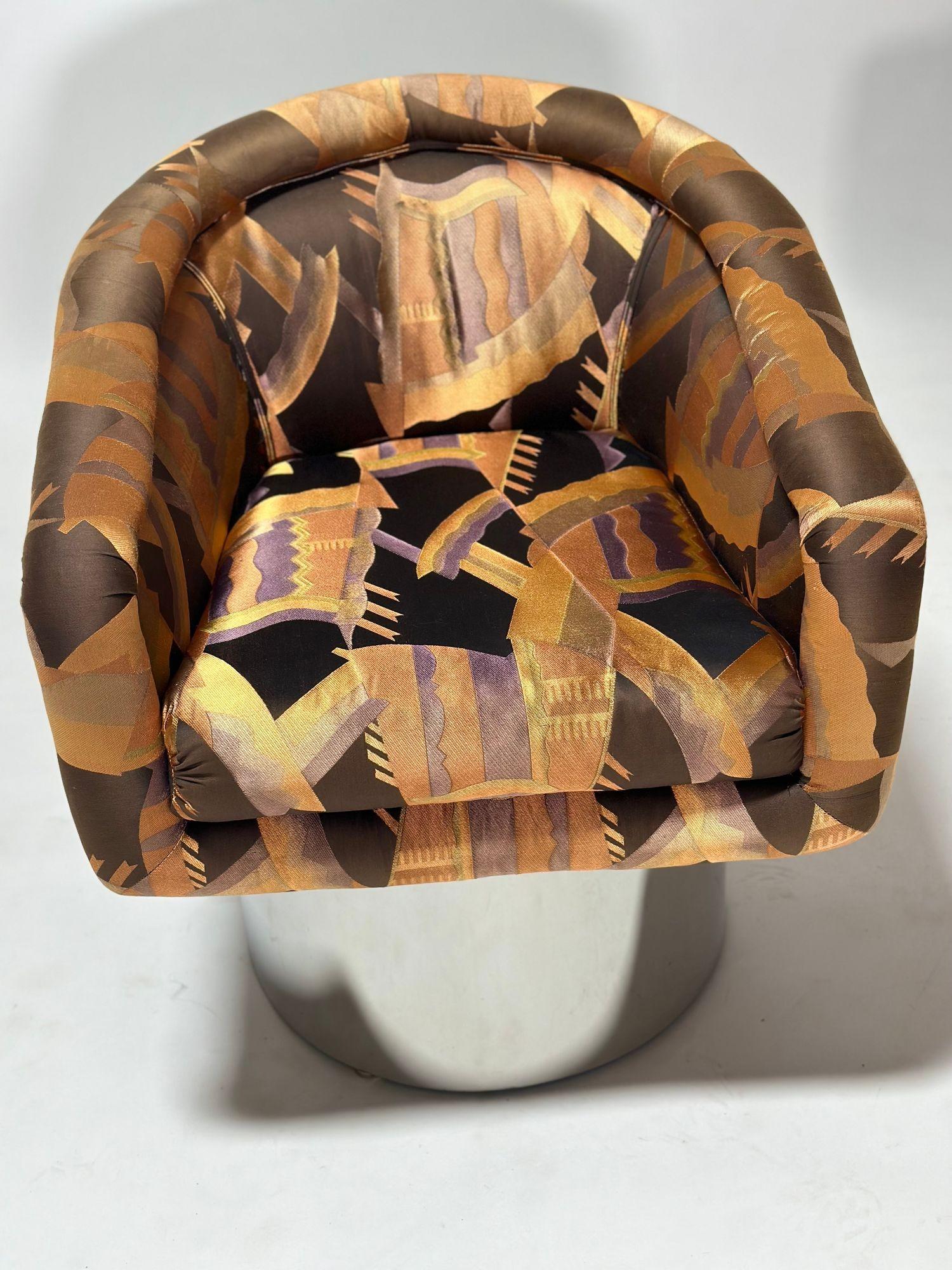 Paar Pace Edelstahl-Lounge-Drehstühle, 1970 im Angebot 4