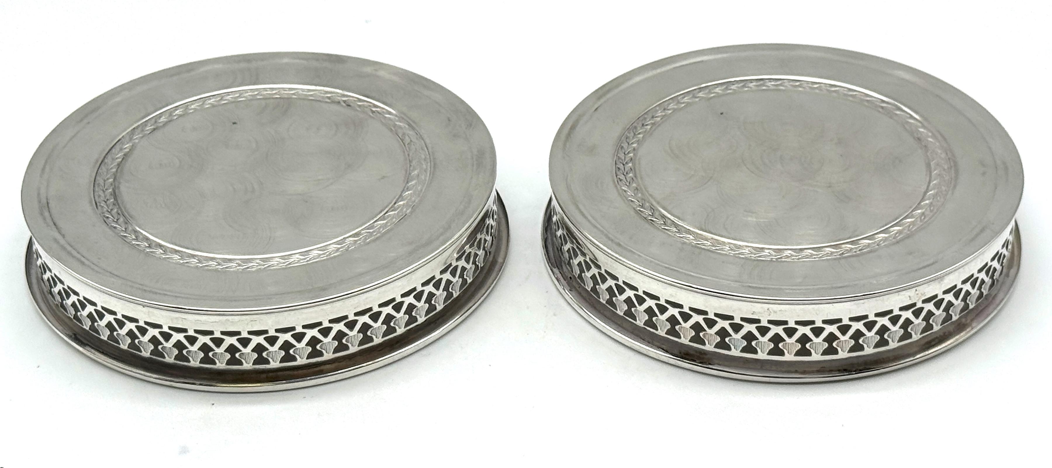 Argento 925 Coppia Padova (Padua), Italia settentrionale .800 Sottobicchieri da vino neoclassici in argento in vendita