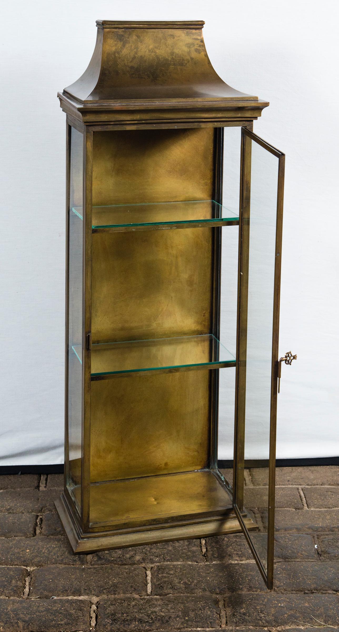 Pagoda Style Brass Vitrine 1