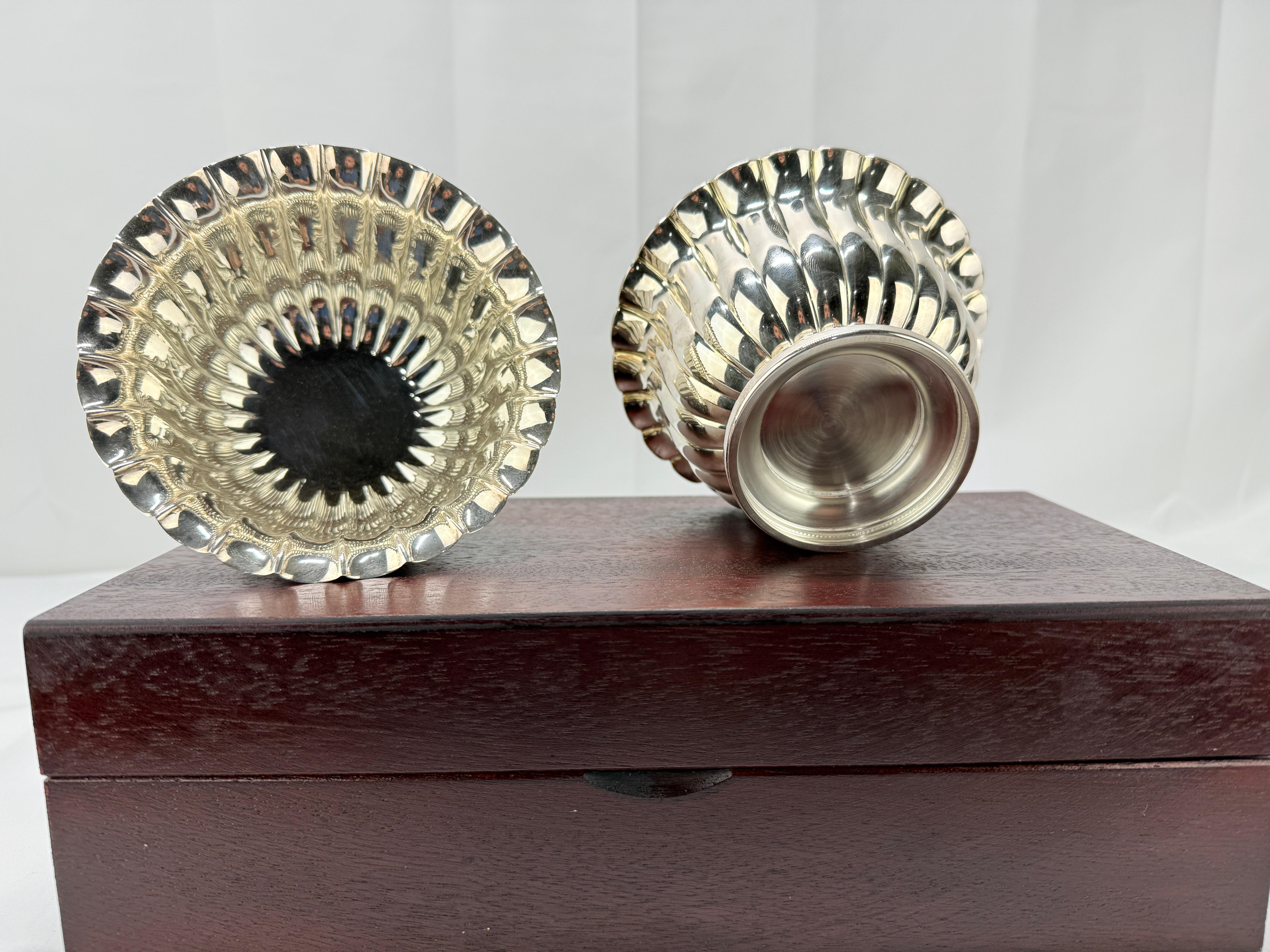 20th Century Pair, Pampaloni Sterling Silver Fluted Bowls In Original Wooden Case For Sale