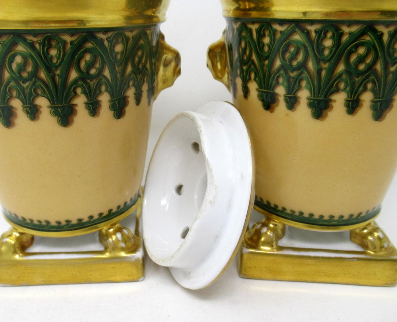 Paris Porcelain Gilt Bough Pots Pourri Vases by Darte Frères Palais Royal, Pair 3