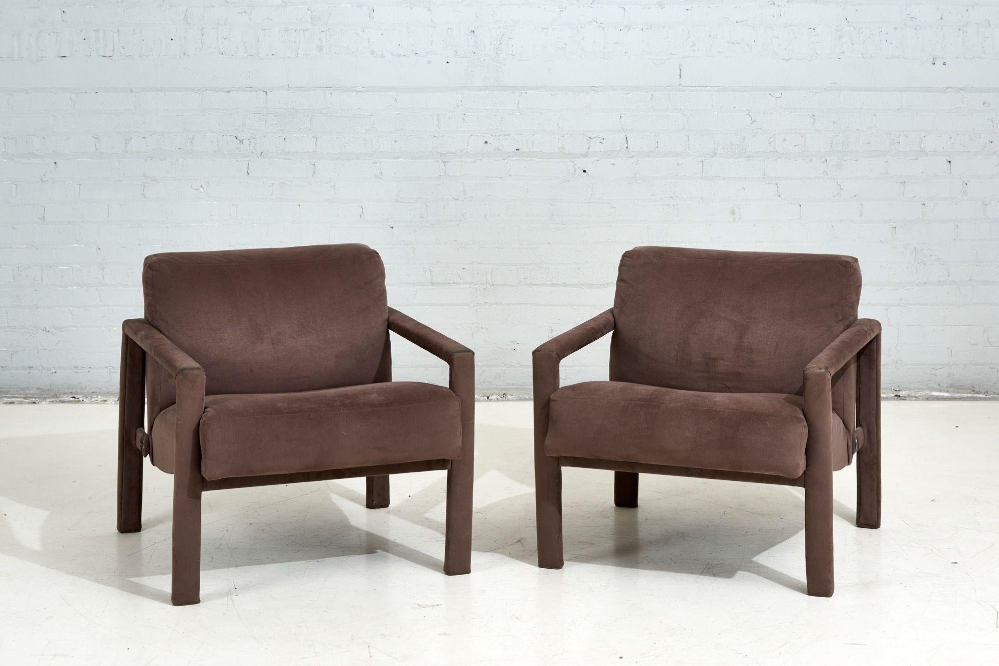 Mid-Century Modern Pair Parsons Lounge Chairs, 1980 For Sale
