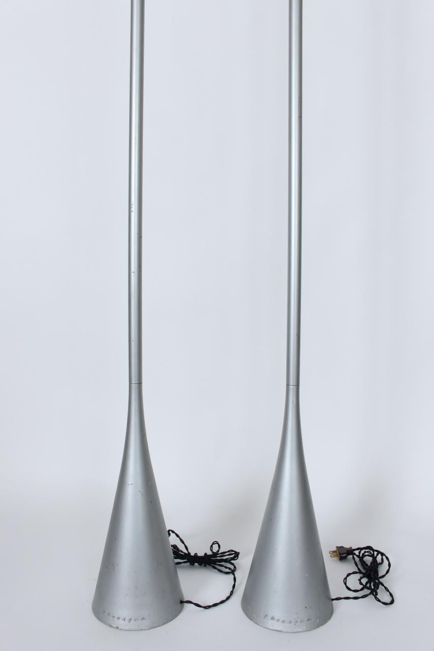 Paar Stehlampen „Cinna“ aus Aluminiumguss von Pascal Mourgue für Ligne-Roset, 1990er Jahre (Französisch) im Angebot