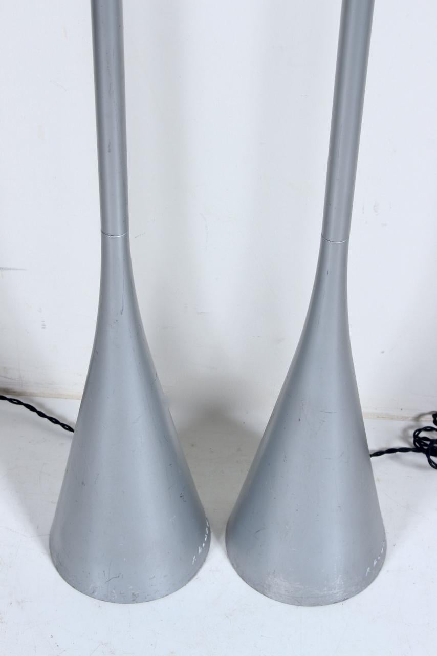 Paar Stehlampen „Cinna“ aus Aluminiumguss von Pascal Mourgue für Ligne-Roset, 1990er Jahre im Angebot 3