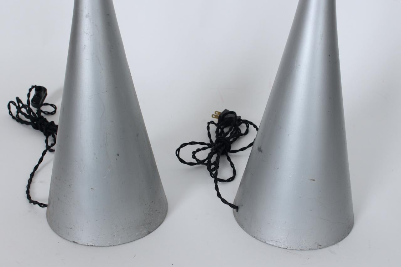Paar Stehlampen „Cinna“ aus Aluminiumguss von Pascal Mourgue für Ligne-Roset, 1990er Jahre im Angebot 7