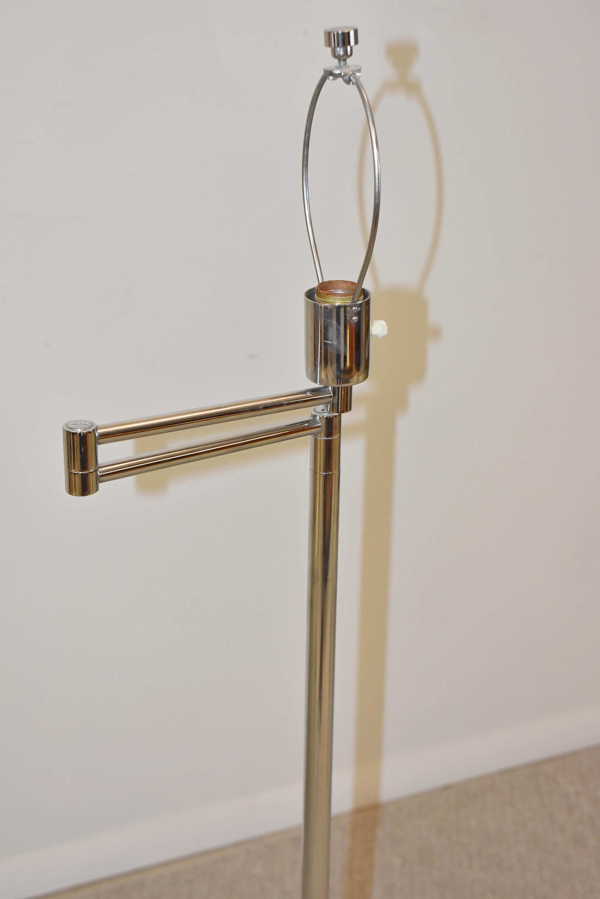 Pair Paul Hansen Swing Arm Chrome Floor Lamps New York In Good Condition In Toledo, OH